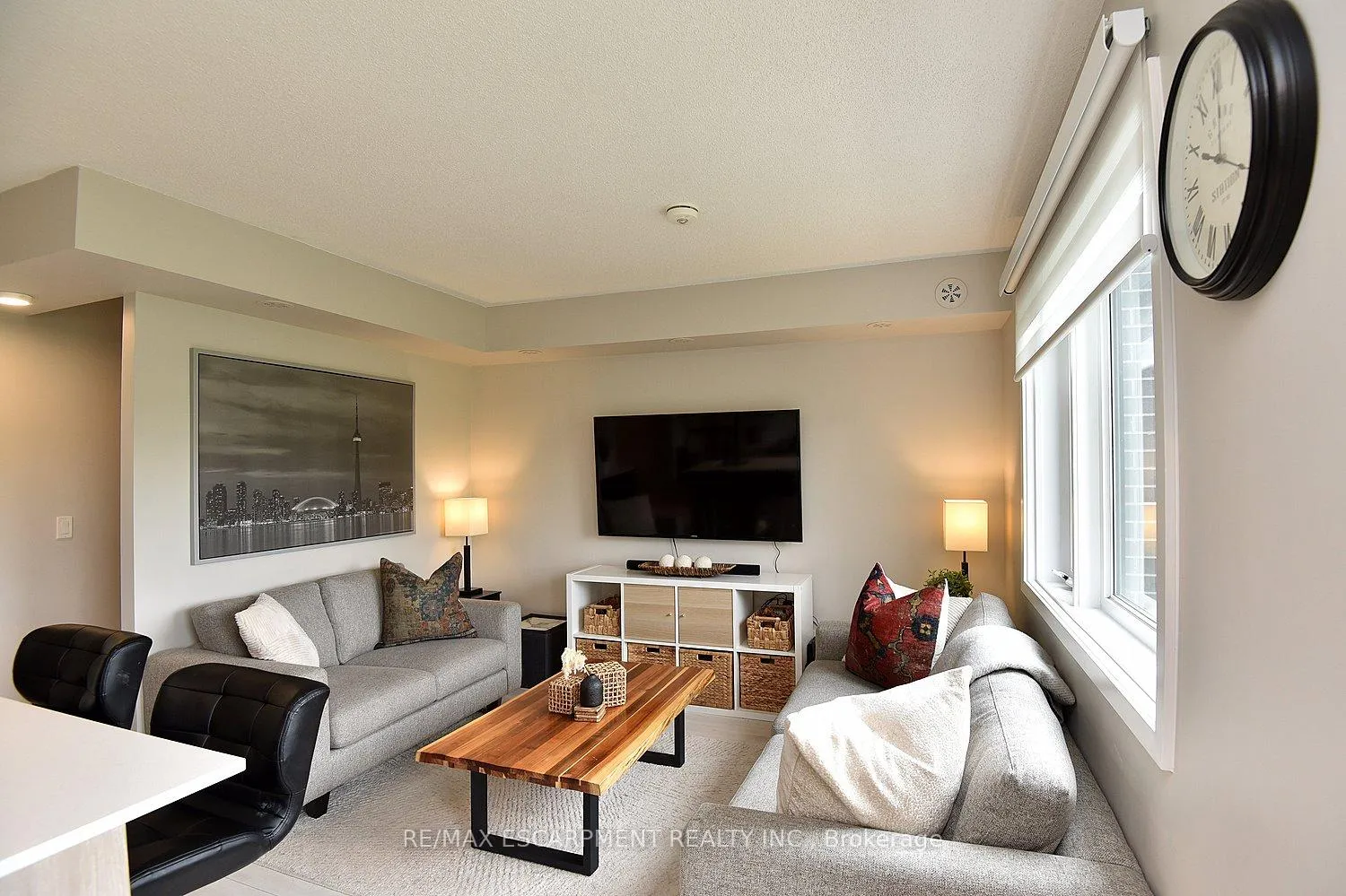 Photo 4 of Unit 112, 1135 Cooke Boulevard, Burlington, LaSalle — HOMEH