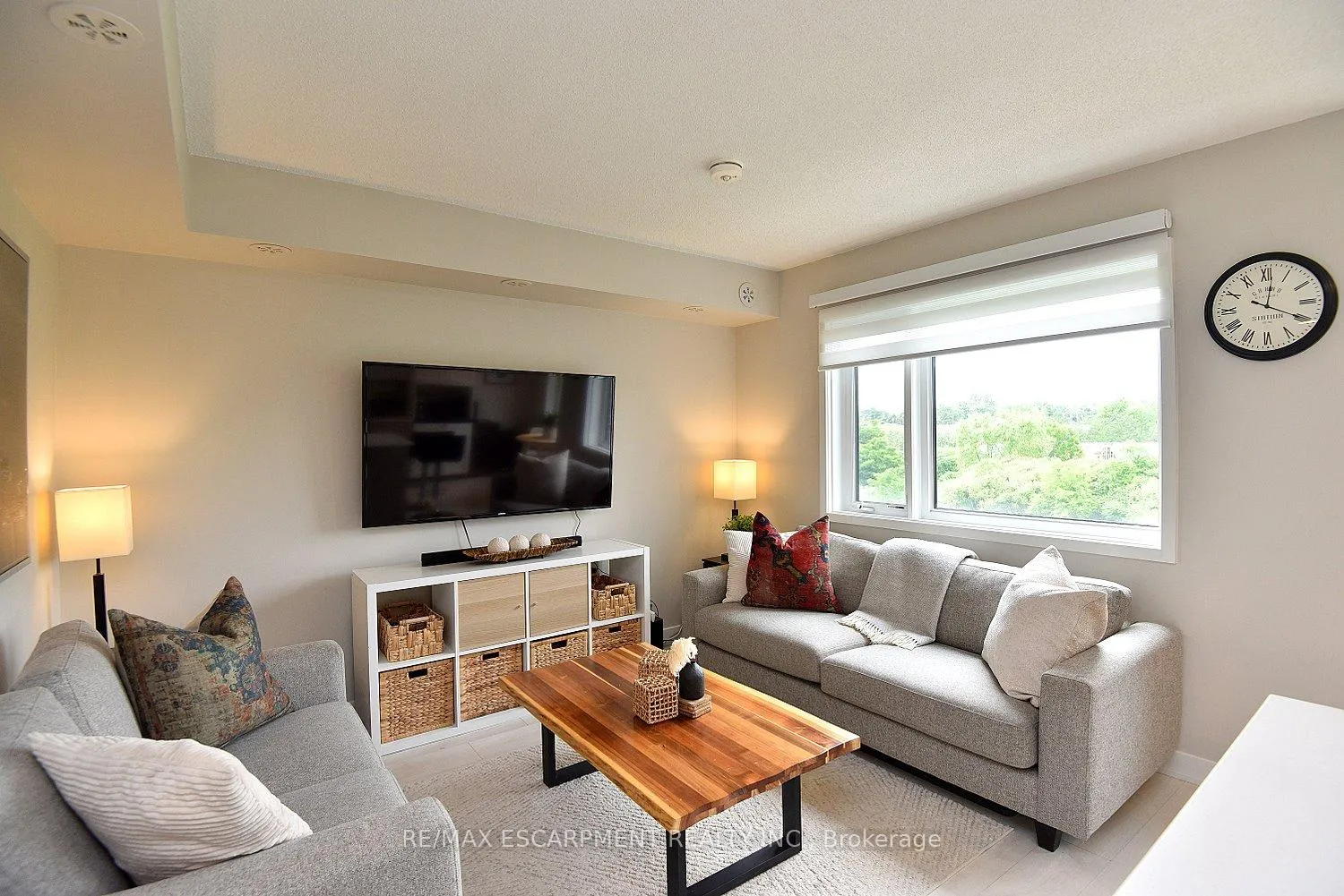 Photo 7 of Unit 112, 1135 Cooke Boulevard, Burlington, LaSalle — HOMEH