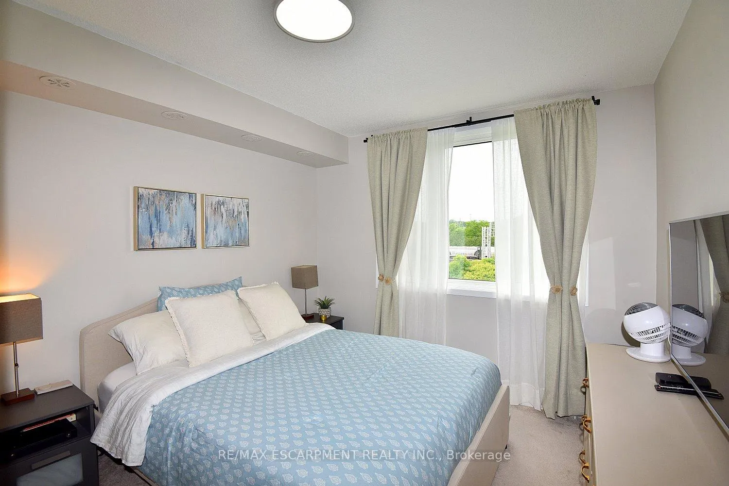 Photo 20 of Unit 112, 1135 Cooke Boulevard, Burlington, LaSalle — HOMEH
