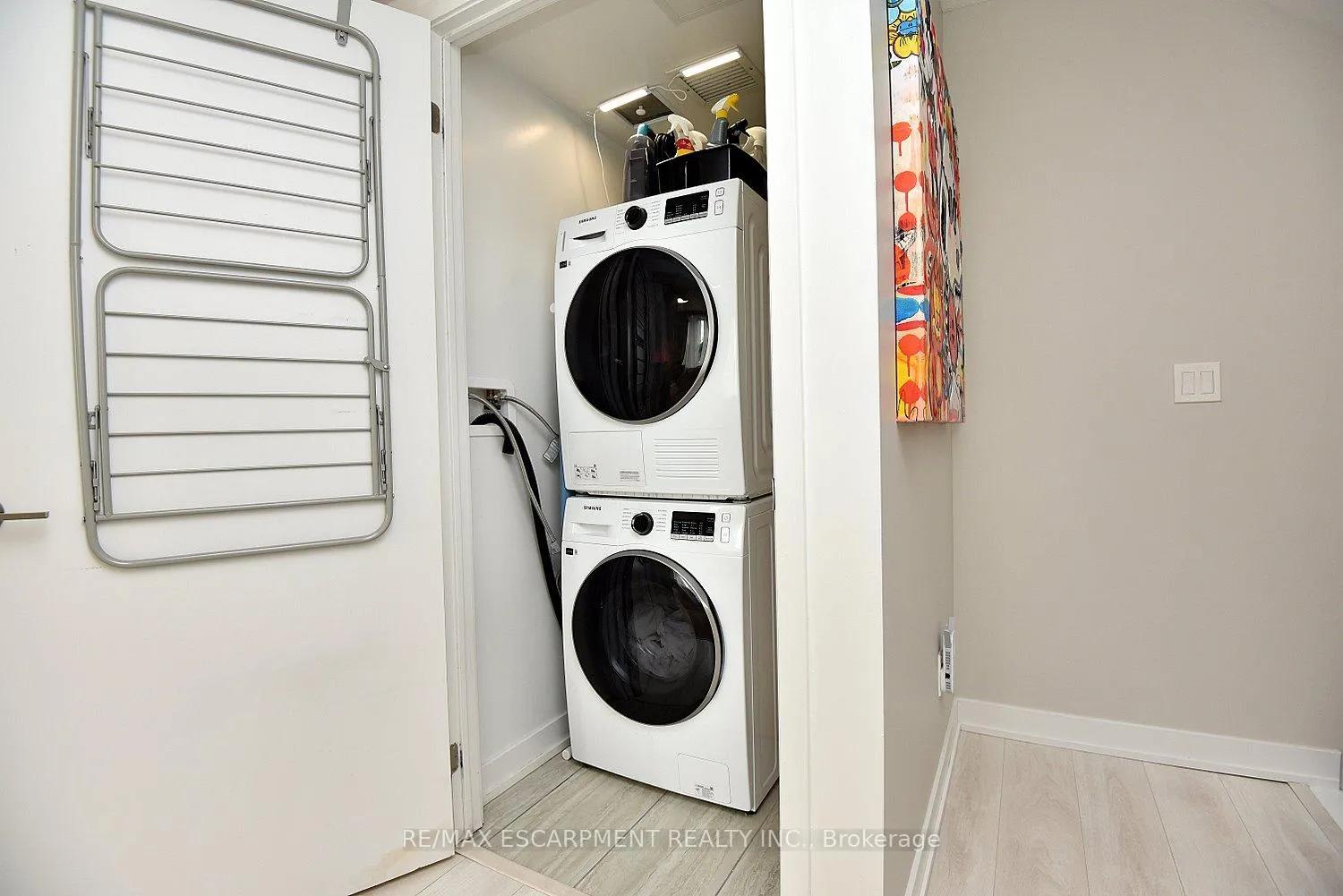 Photo 24 of Unit 112, 1135 Cooke Boulevard, Burlington, LaSalle — HOMEH