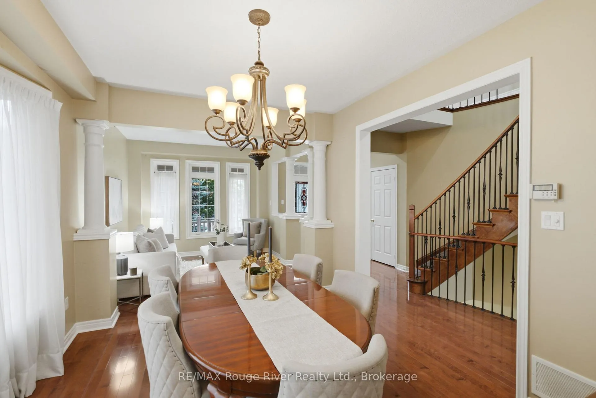 Photo 4 of 12 Covington Drive, Whitby, Brooklin — HOMEH