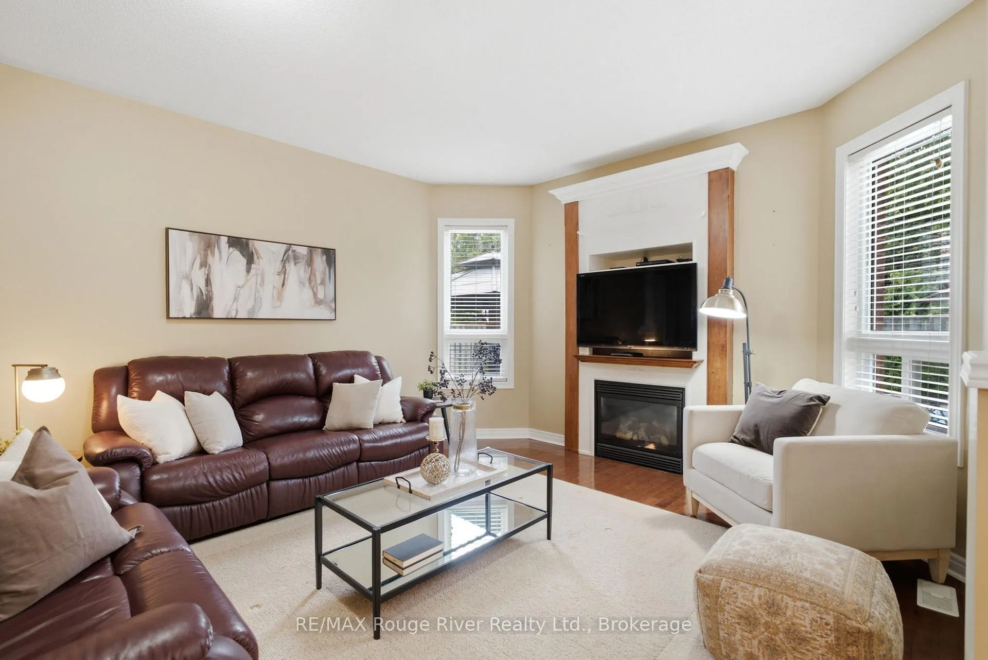 Photo 13 of 12 Covington Drive, Whitby, Brooklin — HOMEH