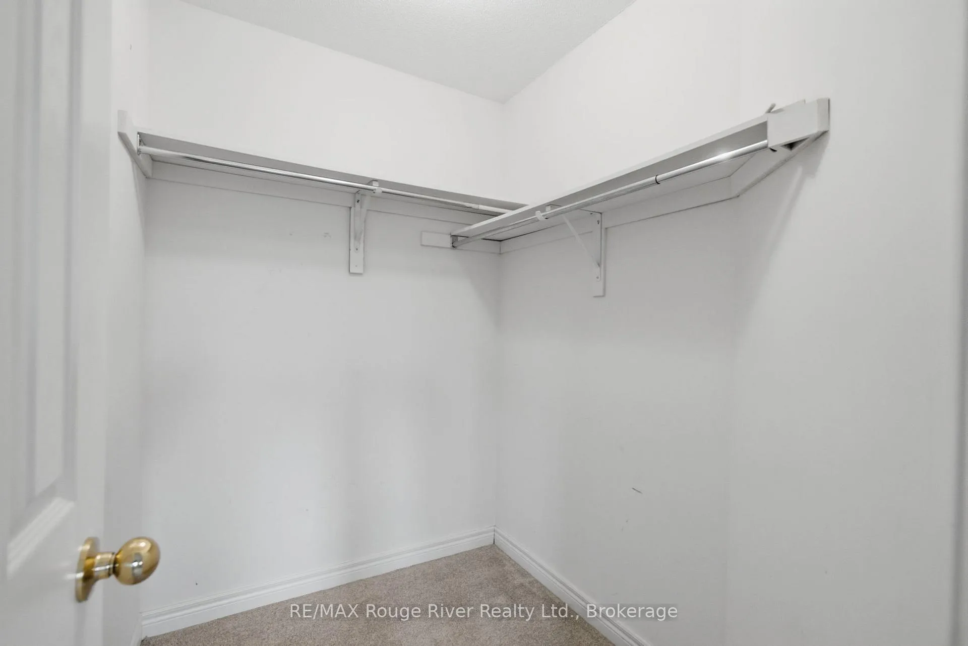 Photo 26 of 12 Covington Drive, Whitby, Brooklin — HOMEH