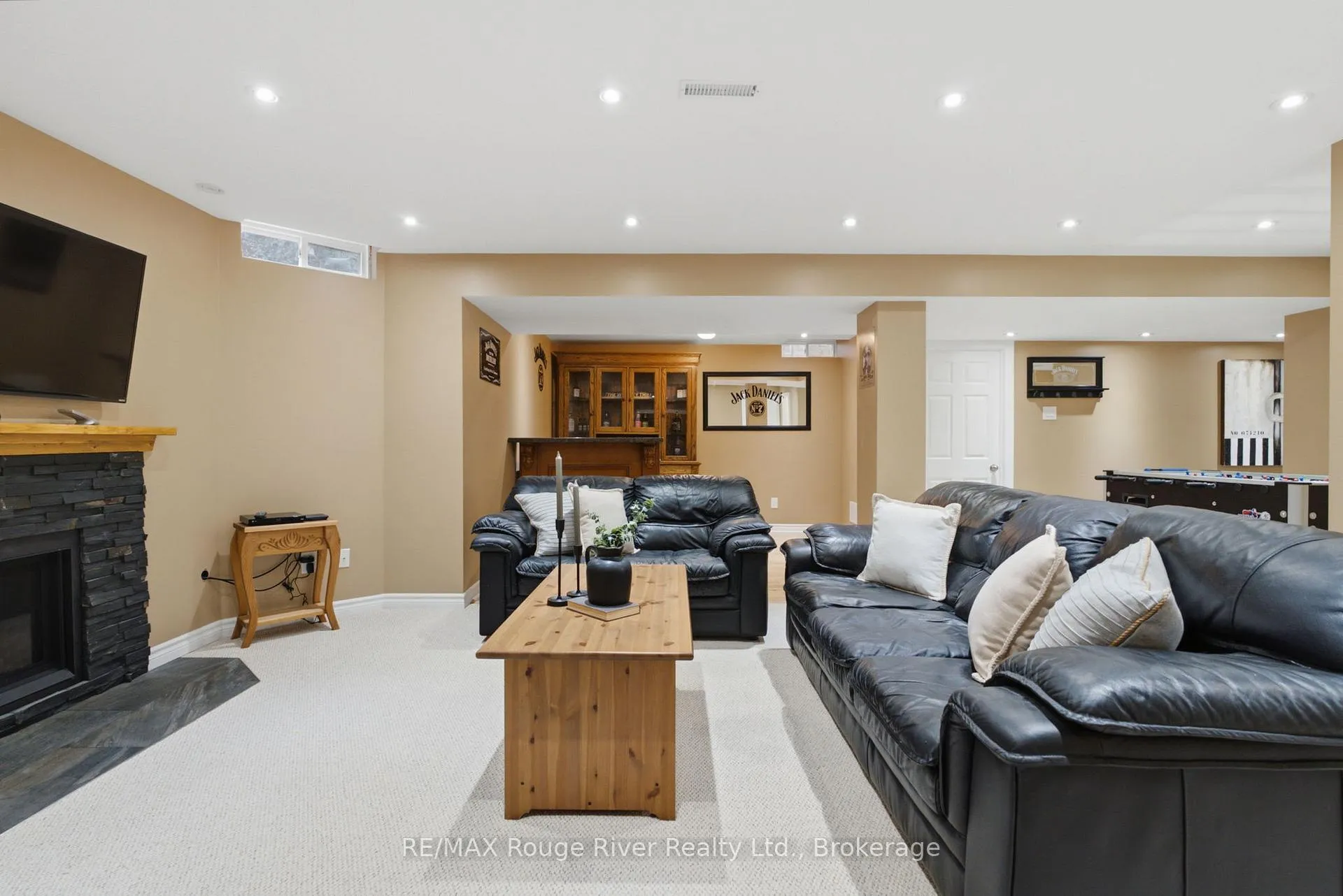 Photo 35 of 12 Covington Drive, Whitby, Brooklin — HOMEH