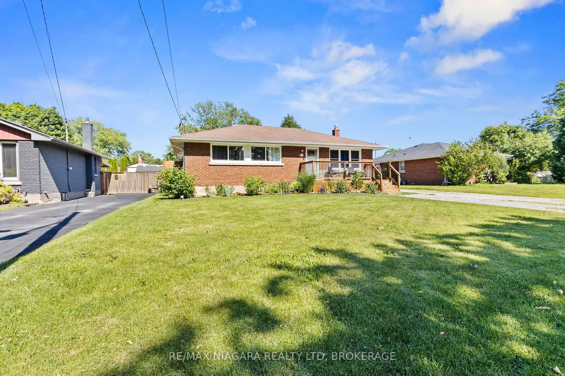 Photo 3 of 550 Lloyd Avenue, Welland, Prince Charles — HOMEH