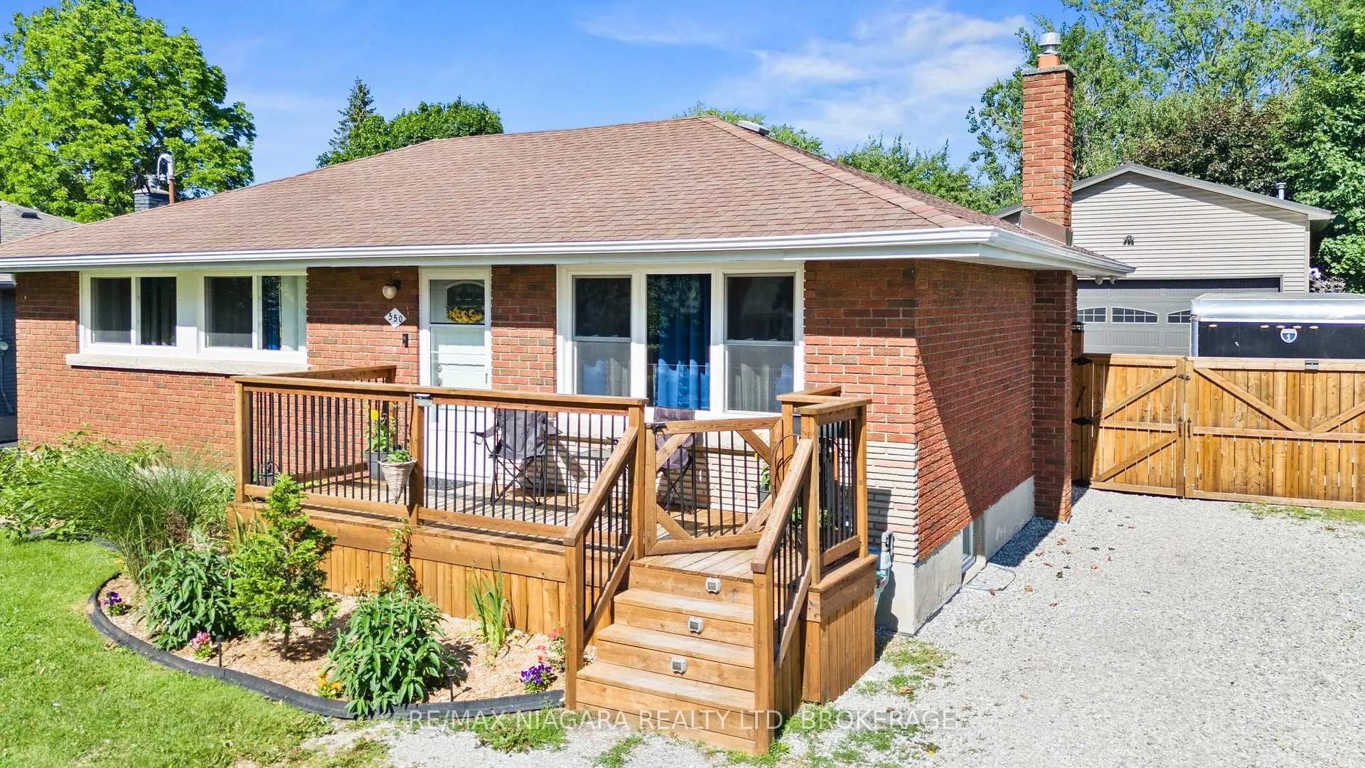 Photo 4 of 550 Lloyd Avenue, Welland, Prince Charles — HOMEH