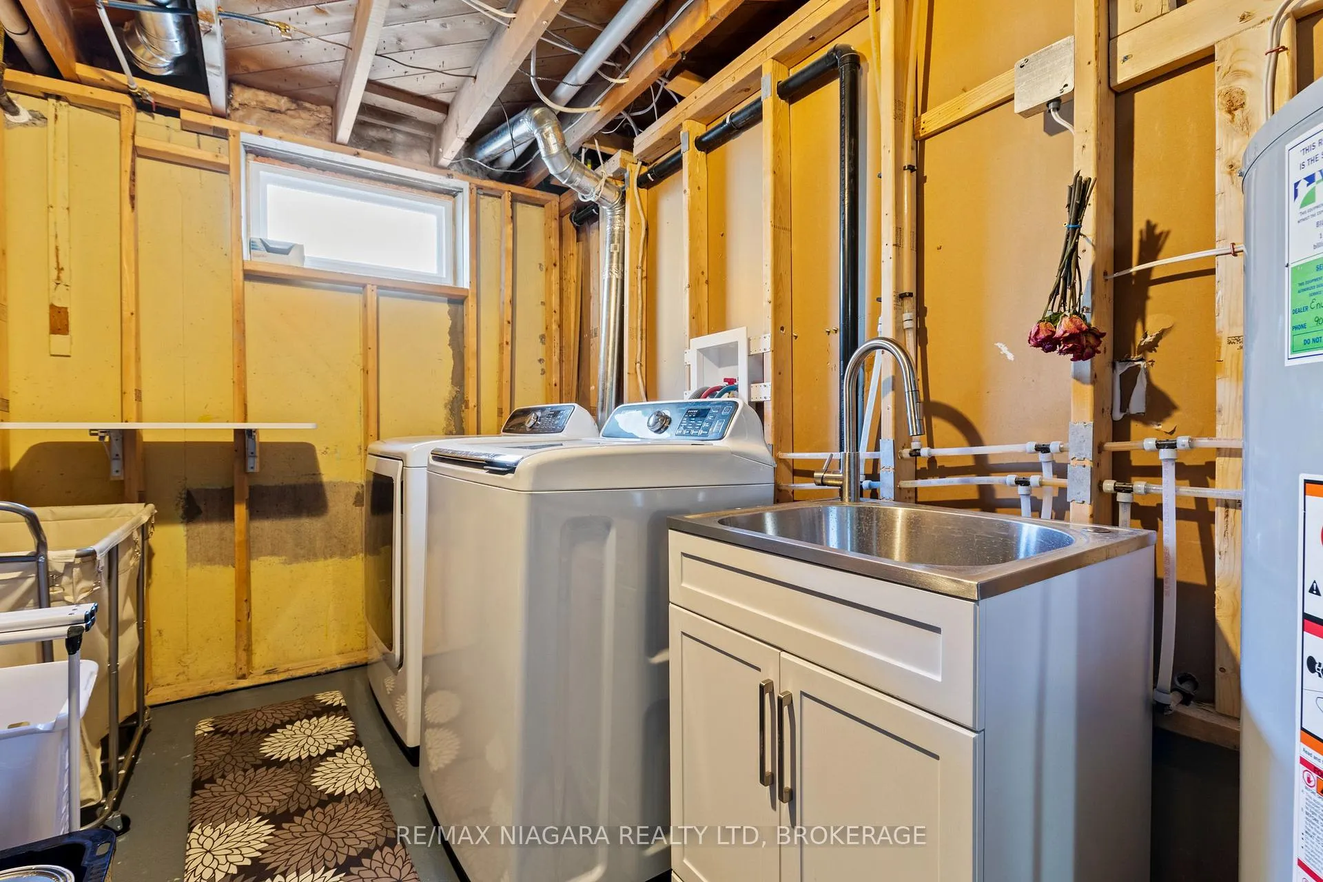 Photo 30 of 550 Lloyd Avenue, Welland, Prince Charles — HOMEH