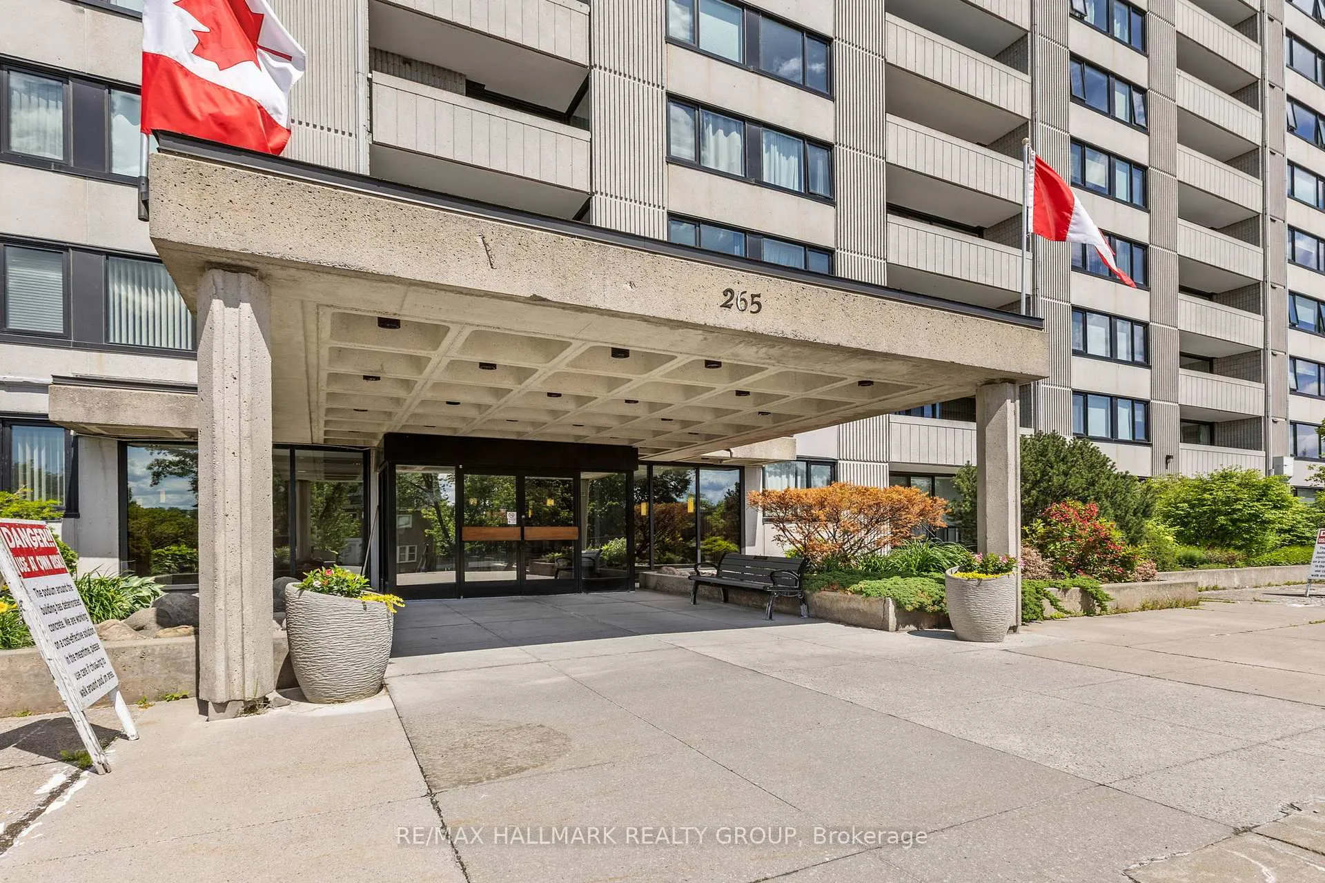 Photo 3 of Unit 805, 265 Poulin Avenue, Ottawa, Britannia — HOMEH
