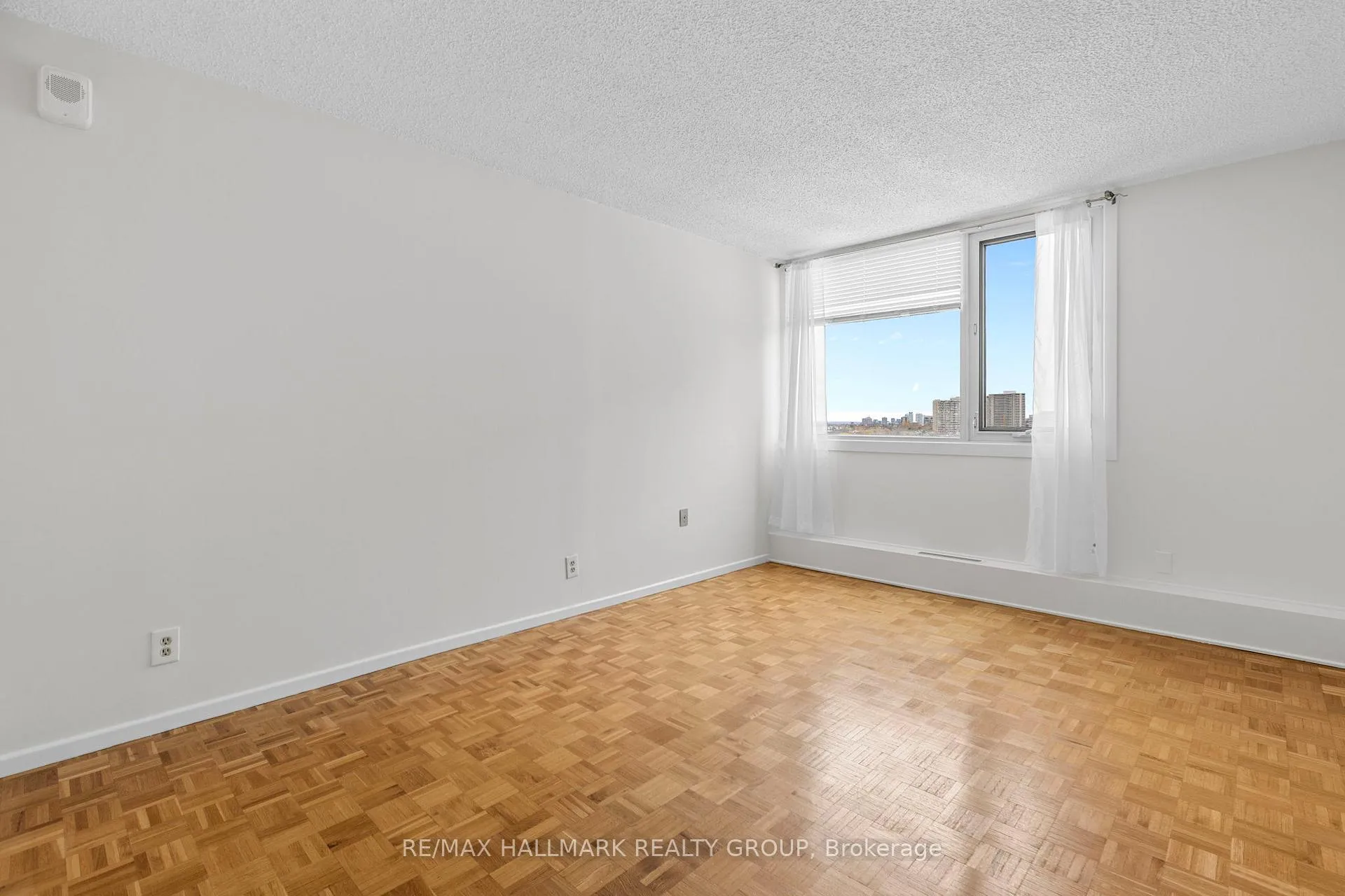 Photo 11 of Unit 805, 265 Poulin Avenue, Ottawa, Britannia — HOMEH