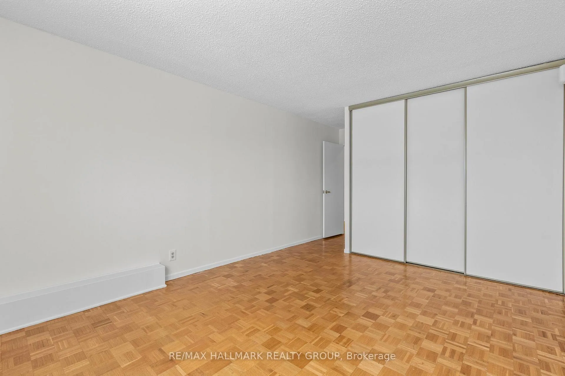 Photo 13 of Unit 805, 265 Poulin Avenue, Ottawa, Britannia — HOMEH