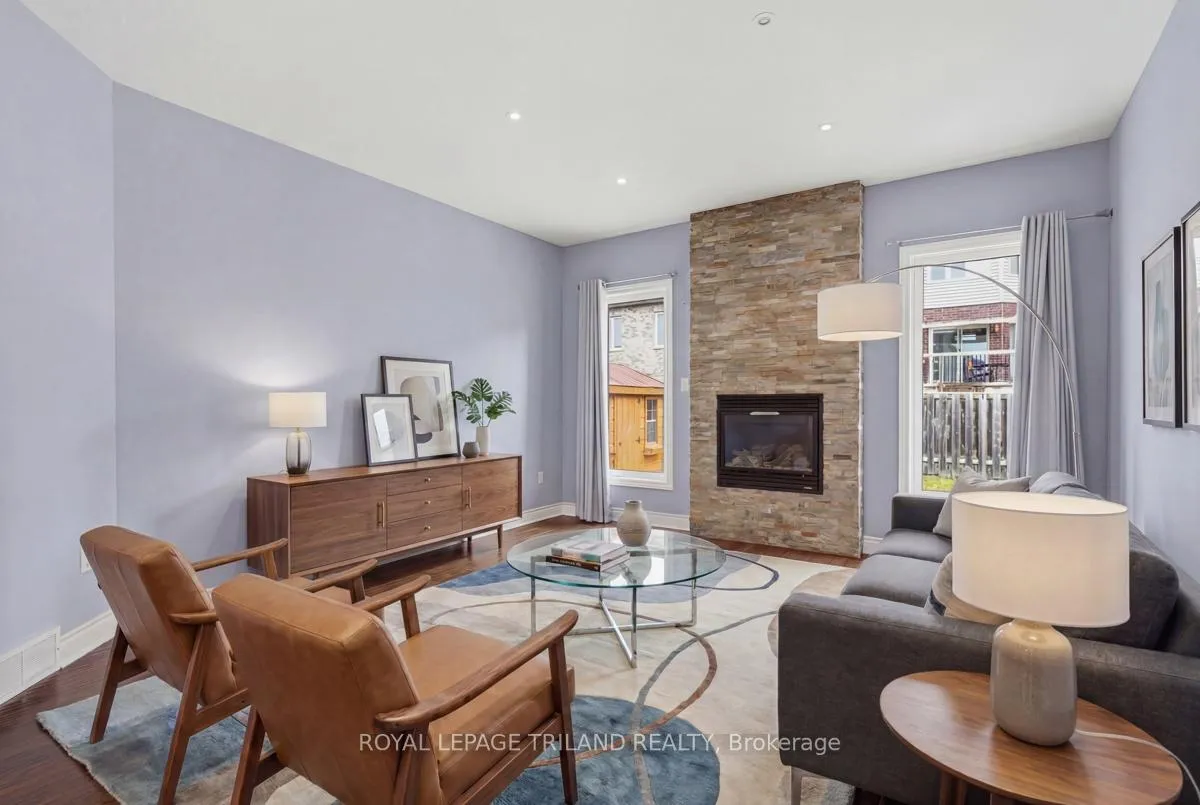 Photo 18 of 989 Roulston Crescent, London, North M — HOMEH