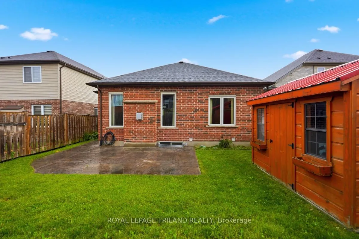 Photo 37 of 989 Roulston Crescent, London, North M — HOMEH
