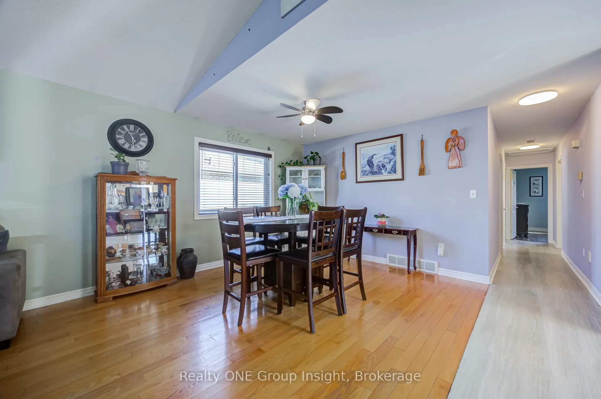 Photo 5 of 7880 Ascot Circle, Niagara Falls, Ascot — HOMEH