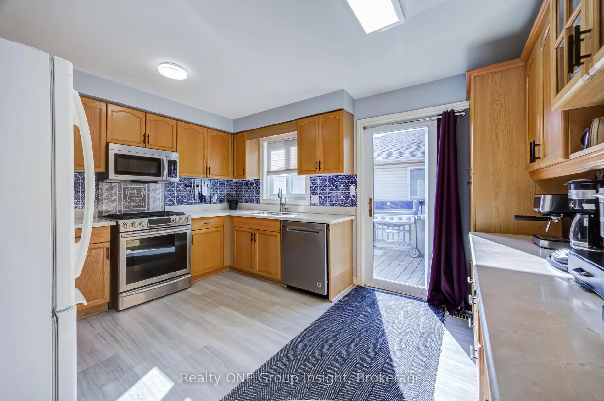 Photo 10 of 7880 Ascot Circle, Niagara Falls, Ascot — HOMEH