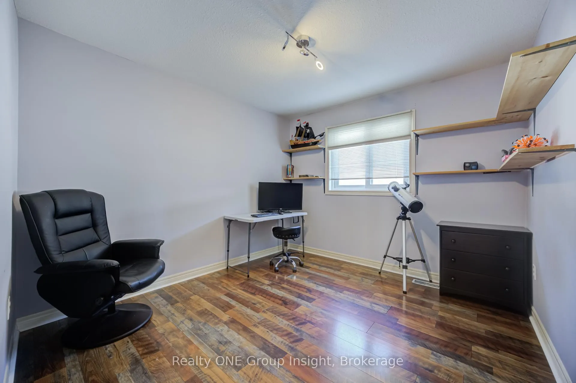 Photo 19 of 7880 Ascot Circle, Niagara Falls, Ascot — HOMEH