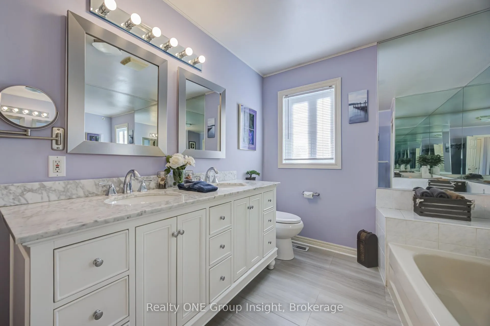 Photo 20 of 7880 Ascot Circle, Niagara Falls, Ascot — HOMEH