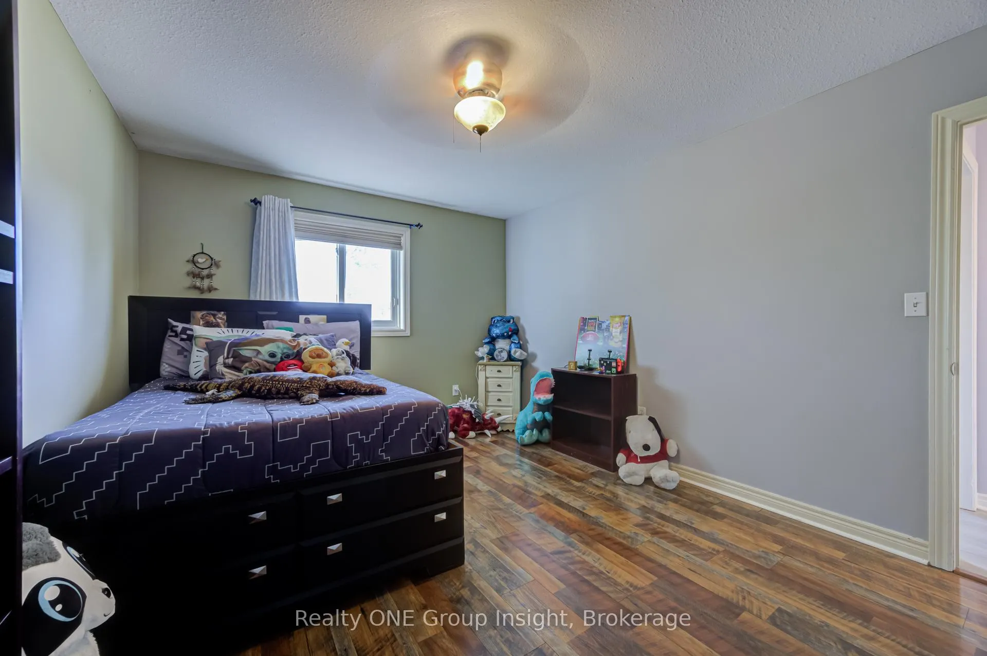 Photo 24 of 7880 Ascot Circle, Niagara Falls, Ascot — HOMEH