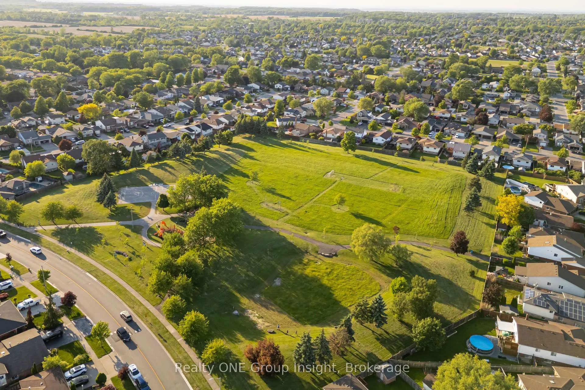 Photo 49 of 7880 Ascot Circle, Niagara Falls, Ascot — HOMEH