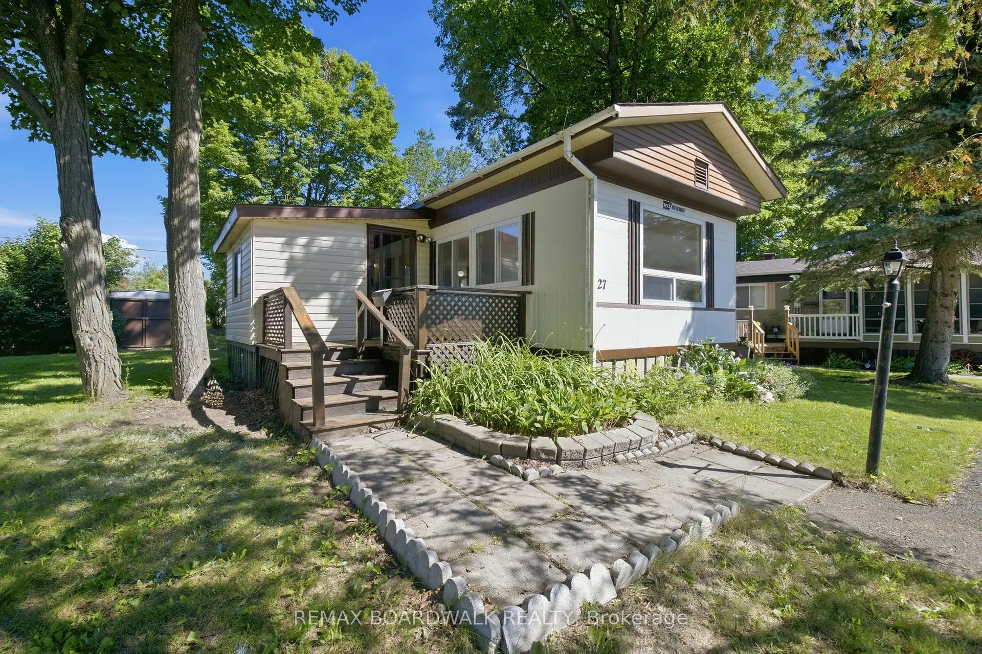 Photo 2 of 516 Maplegrove Road, Carleton Place, Carleton Place — HOMEH