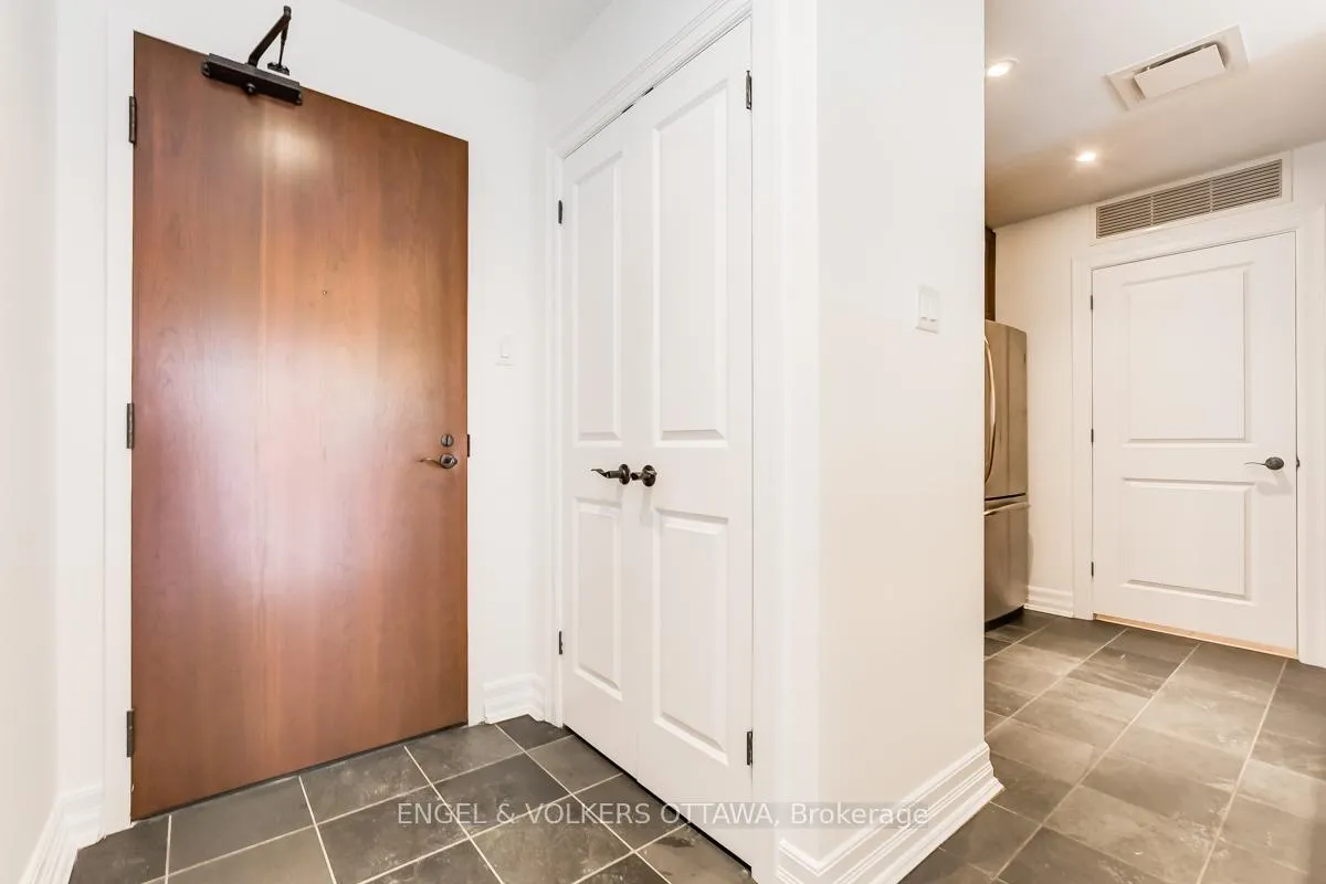 Photo 6 of Unit 208, 320 Mcleod Street, Ottawa, Ottawa Centre — HOMEH