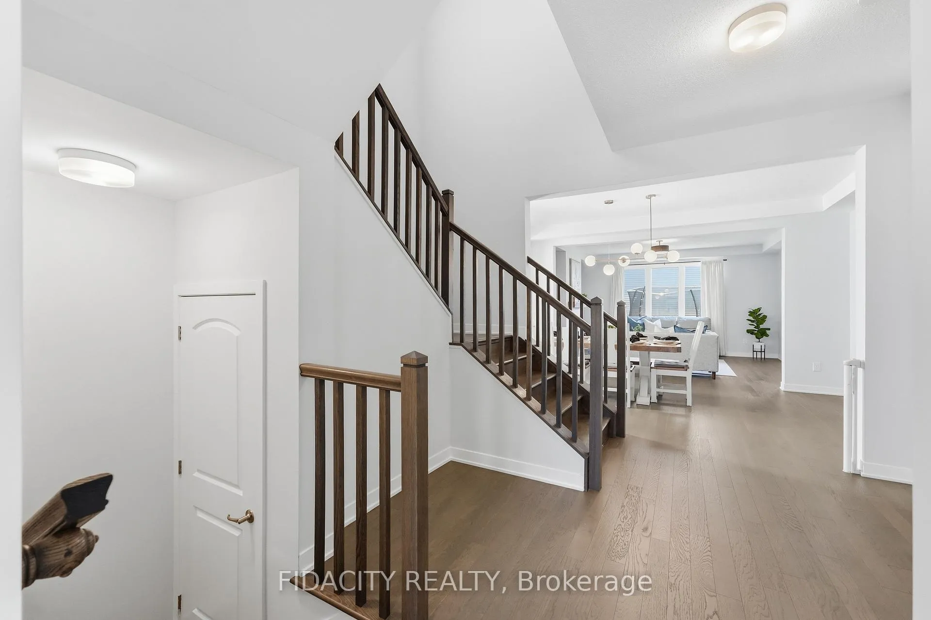 Photo 3 of 1002 Curraglass Walk, Ottawa, Stittsville (North) — HOMEH