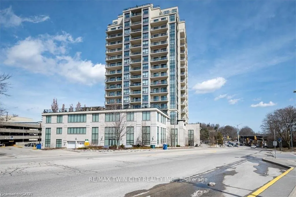 Front of Unit 607, 160 Macdonell Street