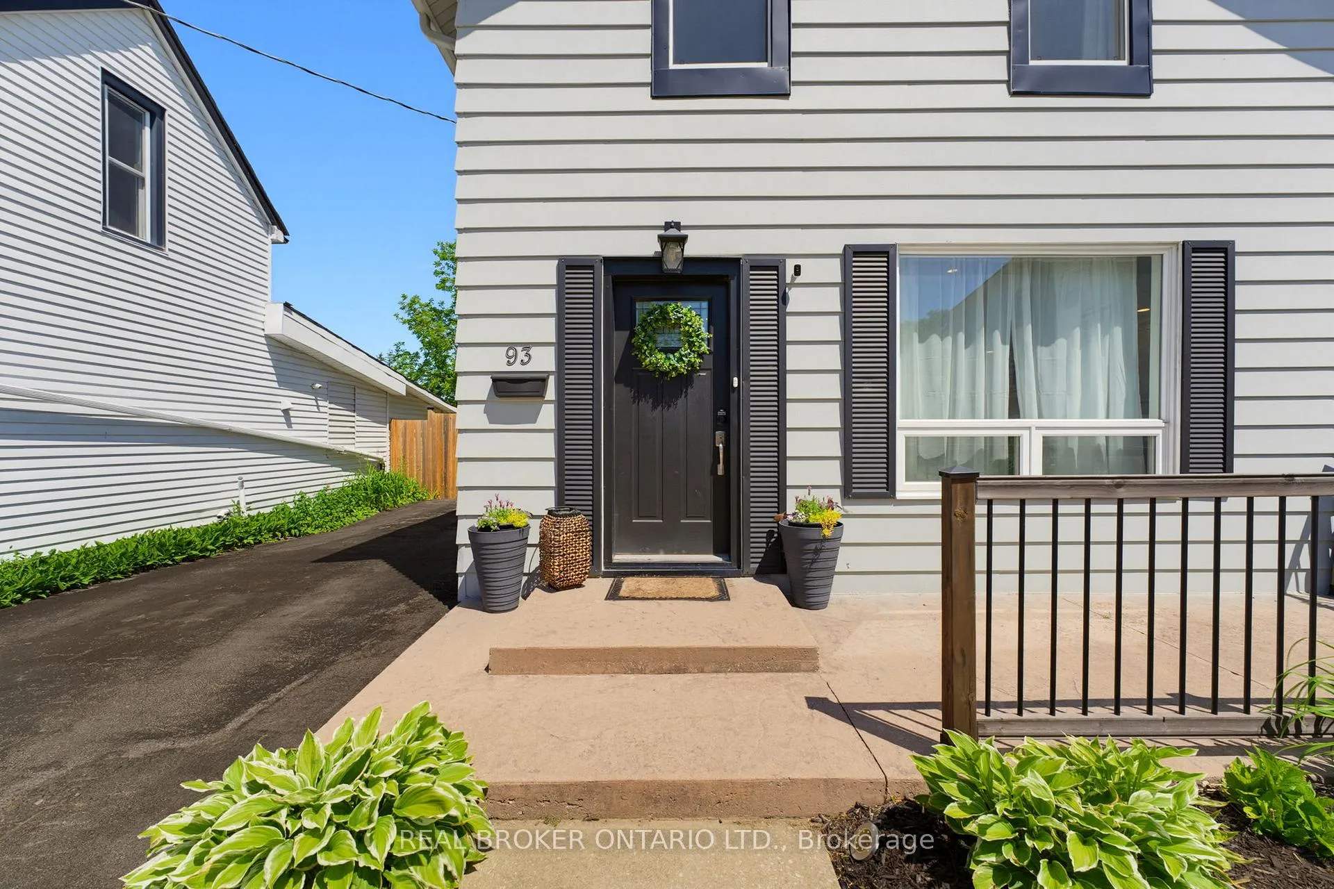 Photo 2 of 93 Patterson Street, Norfolk, Simcoe — HOMEH