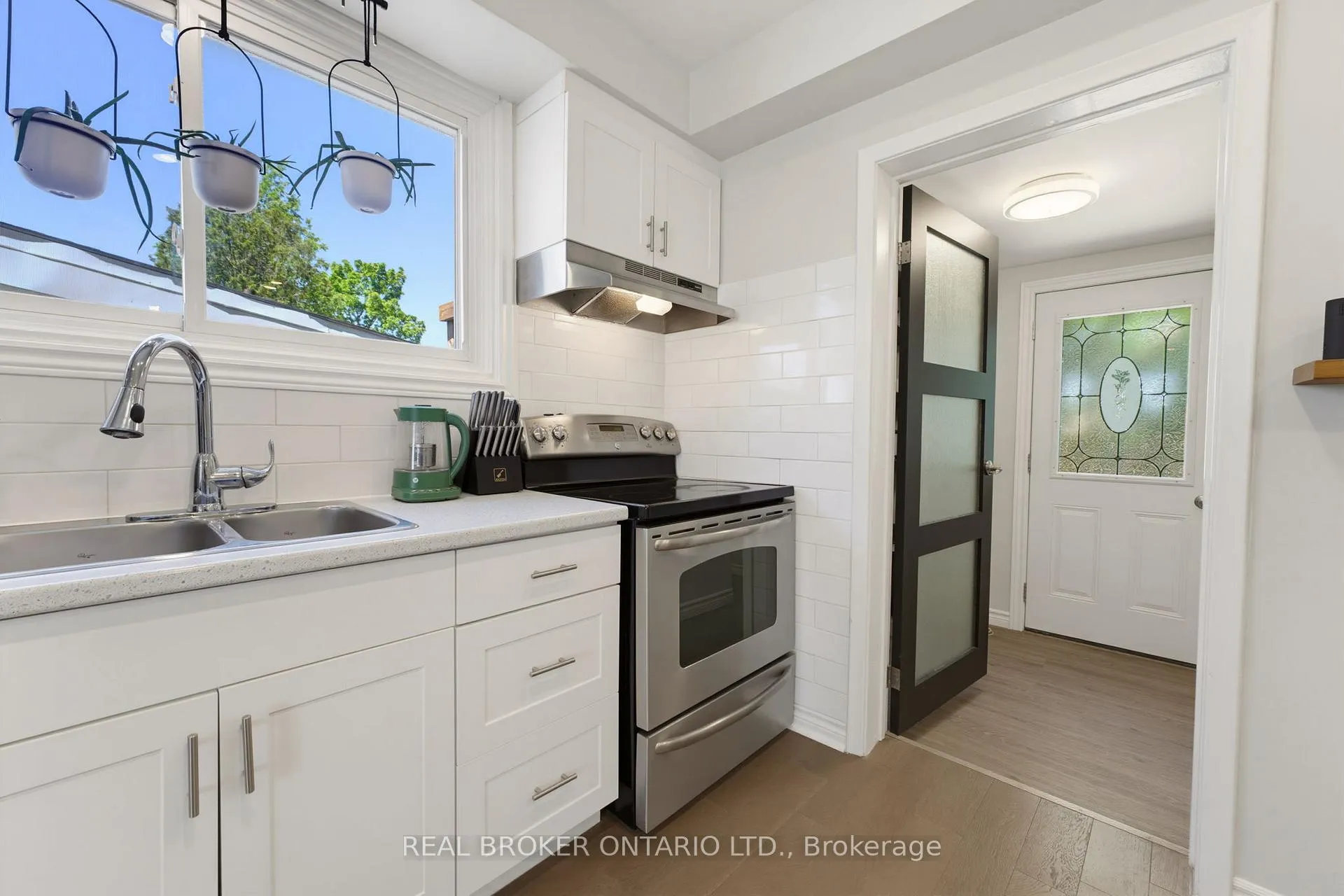 Photo 9 of 93 Patterson Street, Norfolk, Simcoe — HOMEH