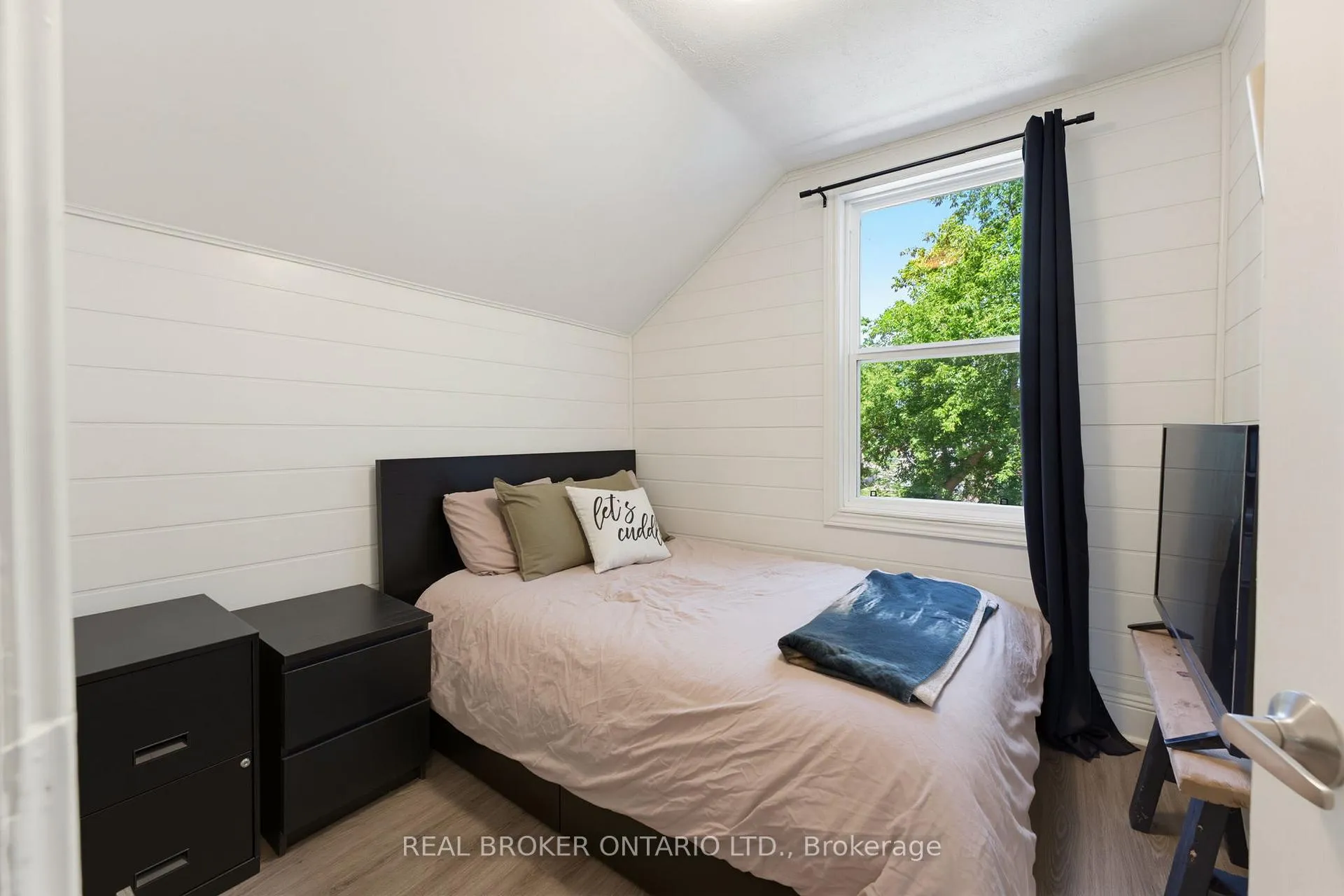 Photo 16 of 93 Patterson Street, Norfolk, Simcoe — HOMEH