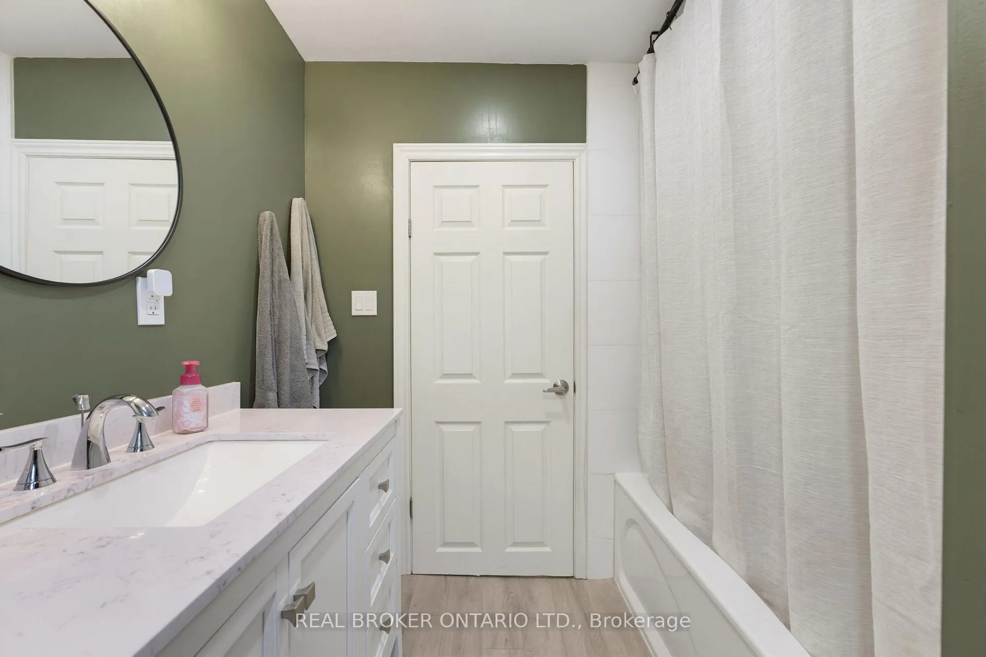 Photo 18 of 93 Patterson Street, Norfolk, Simcoe — HOMEH