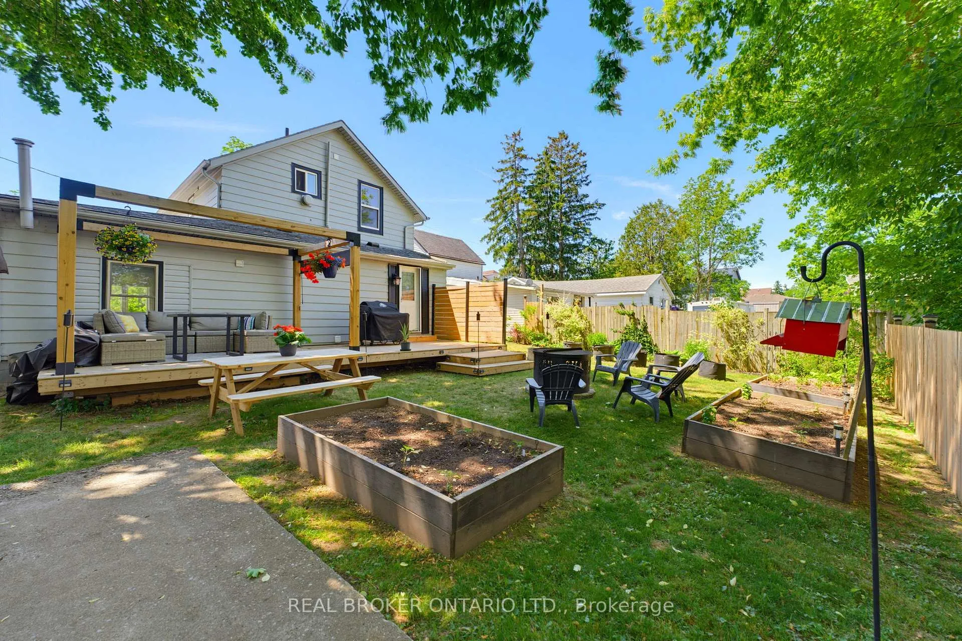 Photo 21 of 93 Patterson Street, Norfolk, Simcoe — HOMEH
