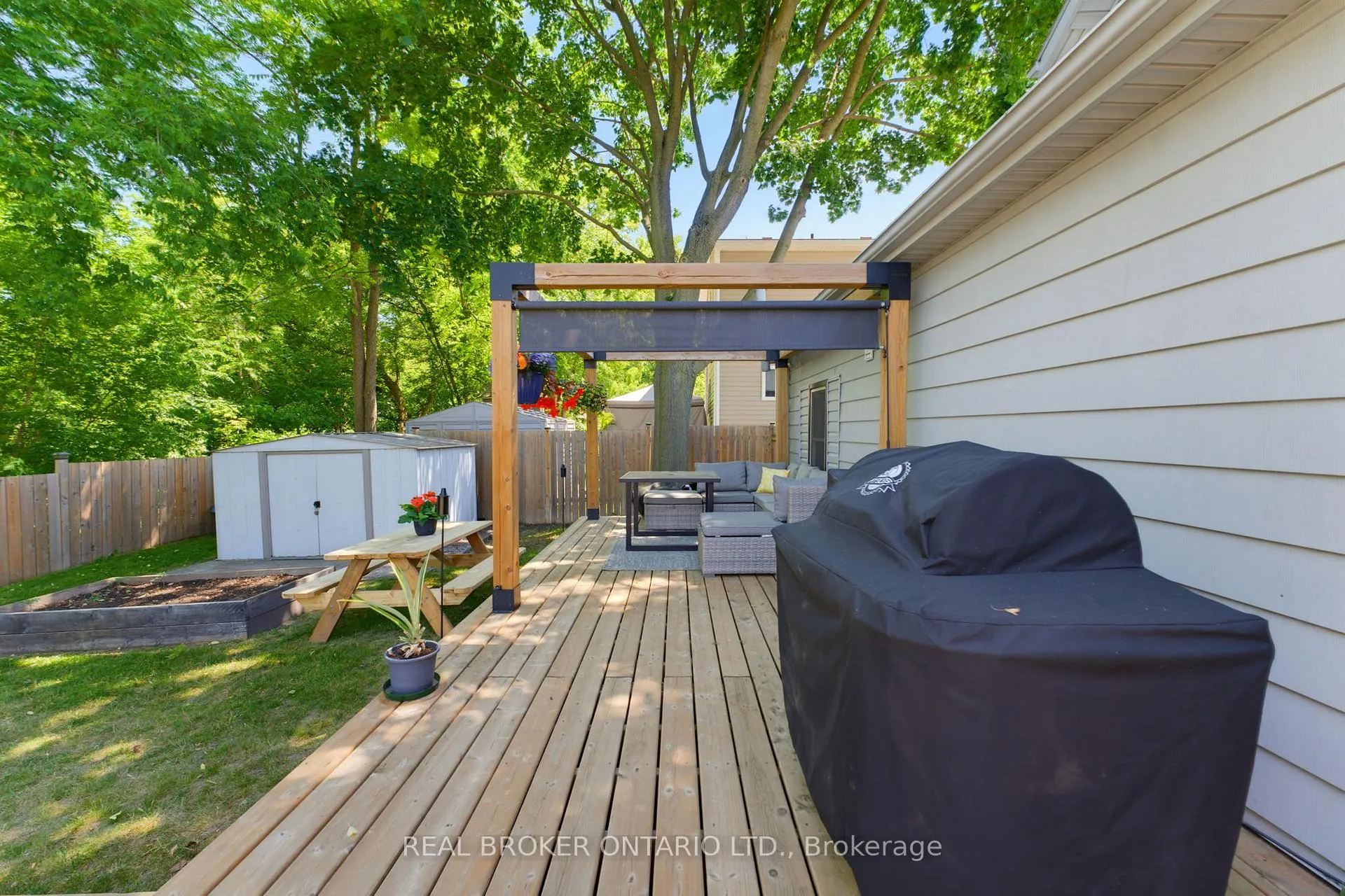 Photo 23 of 93 Patterson Street, Norfolk, Simcoe — HOMEH