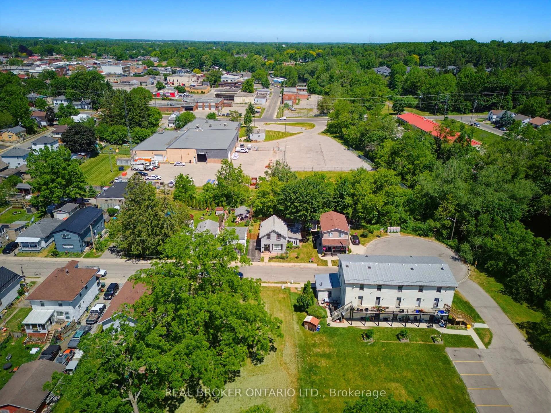 Photo 32 of 93 Patterson Street, Norfolk, Simcoe — HOMEH