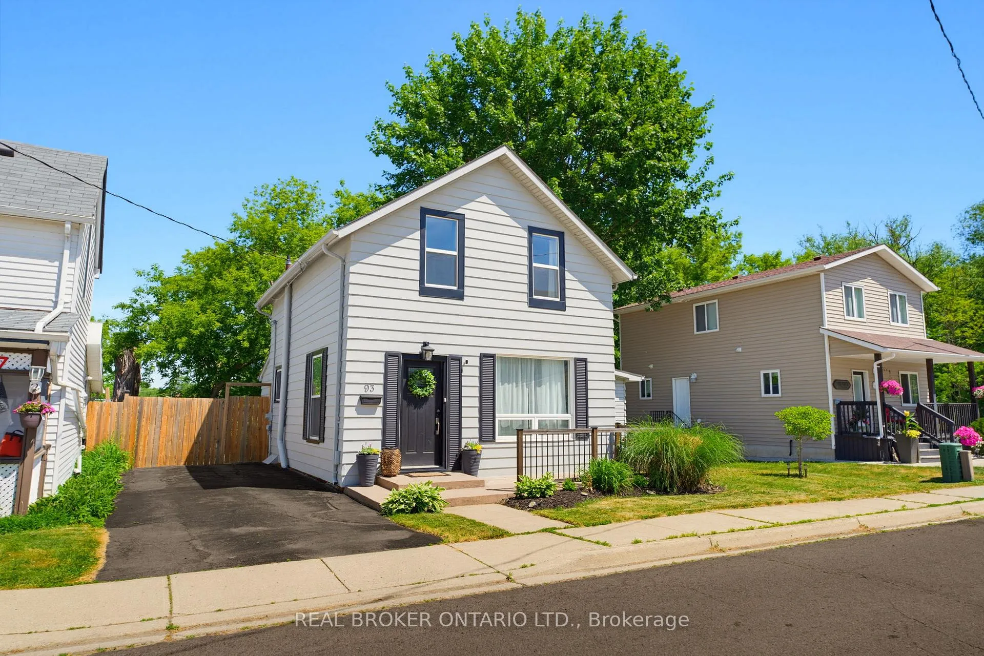 Photo 36 of 93 Patterson Street, Norfolk, Simcoe — HOMEH
