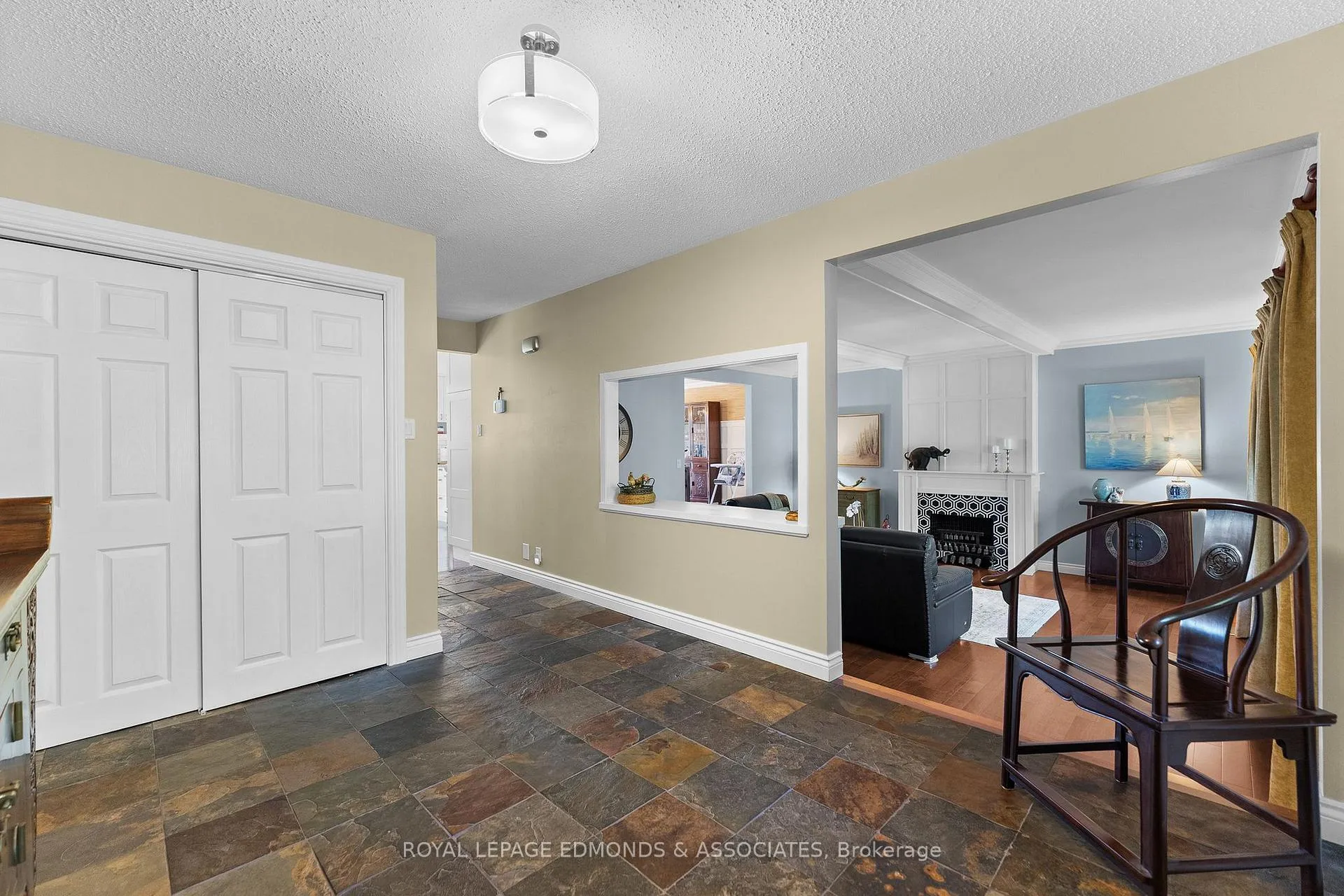 Photo 6 of 37 Selley Street, Petawawa, Petawawa — HOMEH