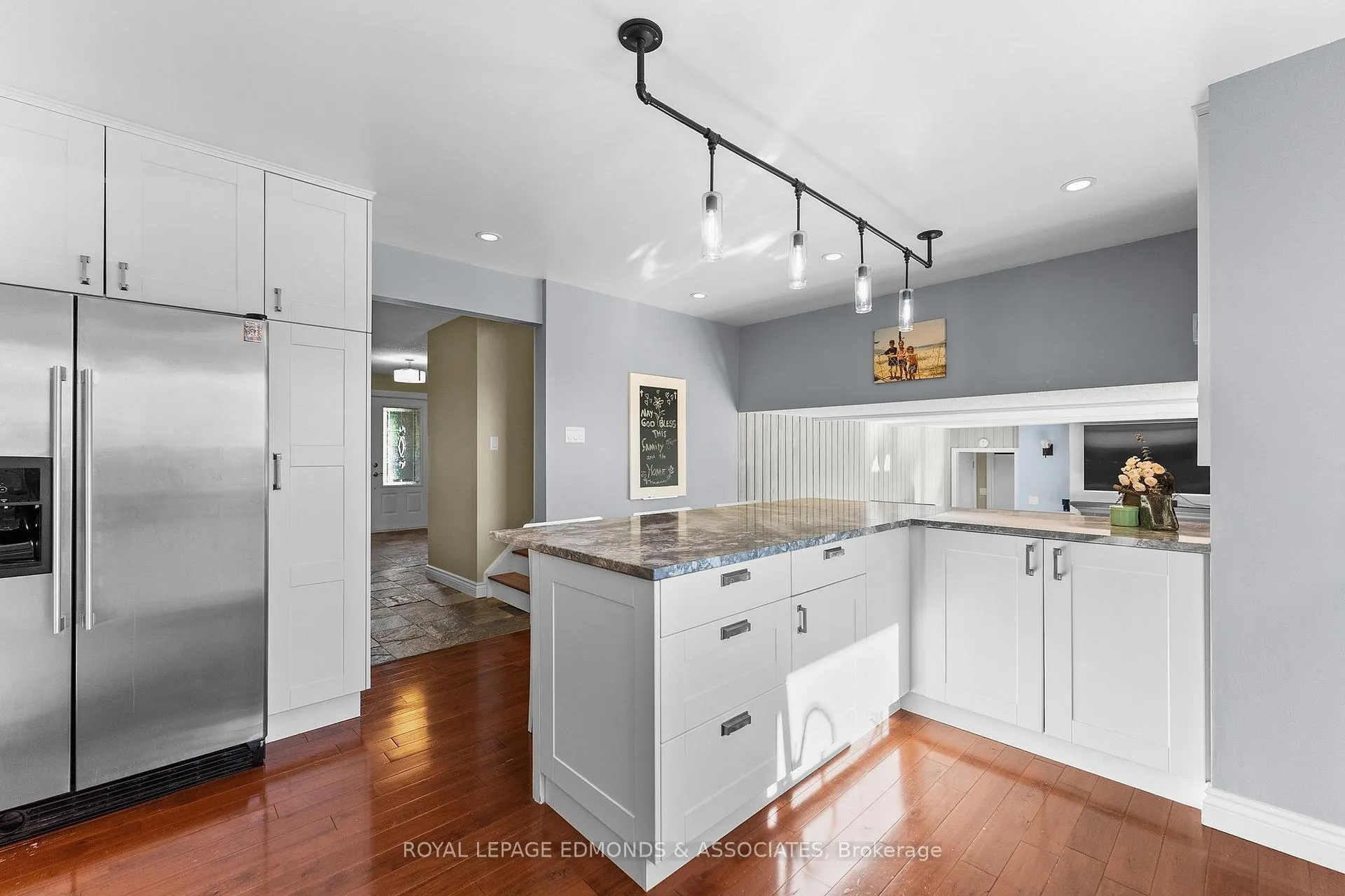 Photo 13 of 37 Selley Street, Petawawa, Petawawa — HOMEH