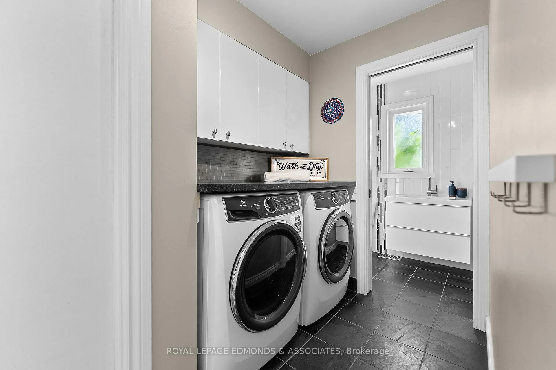 Photo 21 of 37 Selley Street, Petawawa, Petawawa — HOMEH