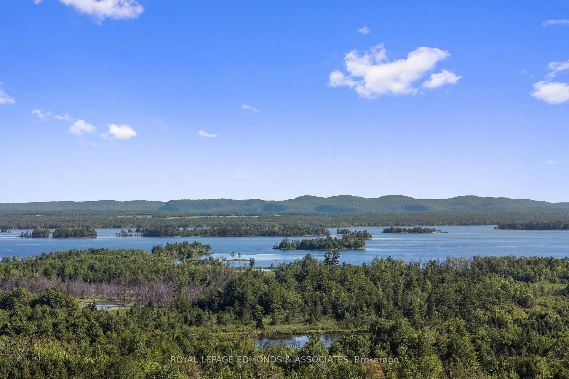 Photo 46 of 37 Selley Street, Petawawa, Petawawa — HOMEH