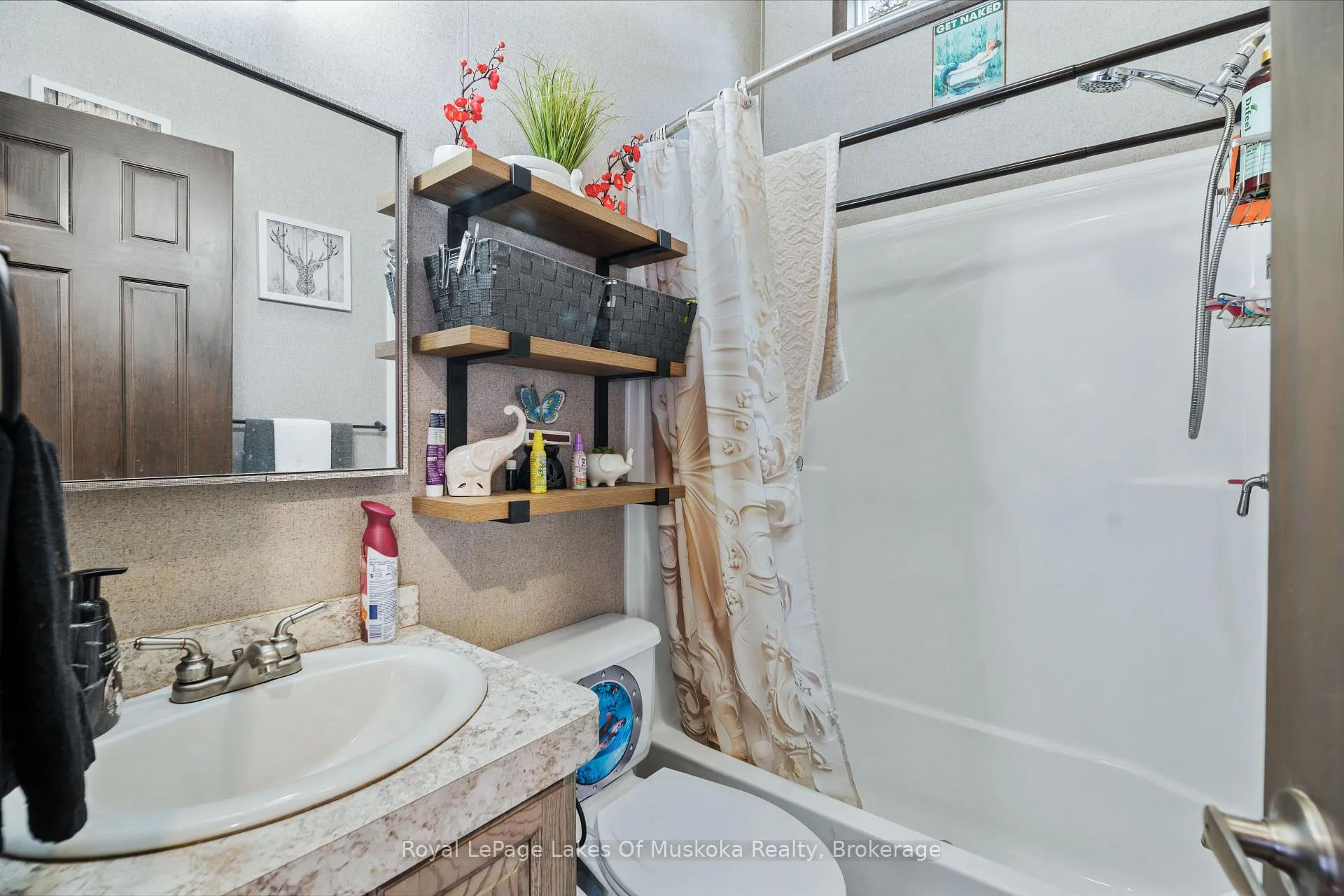 Photo 16 of Unit 5, 98 North Shore Road, Kearney, Proudfoot — HOMEH