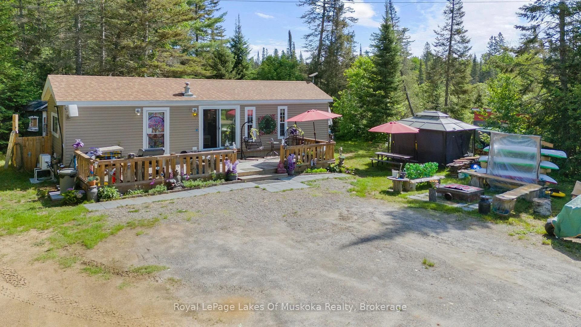 Photo 4 of Unit 5, 98 North Shore Road, Kearney, Proudfoot — HOMEH
