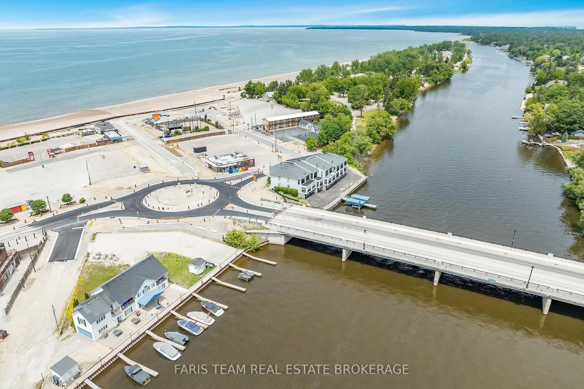 Photo 12 of 40 Nancy Street, Wasaga Beach — HOMEH