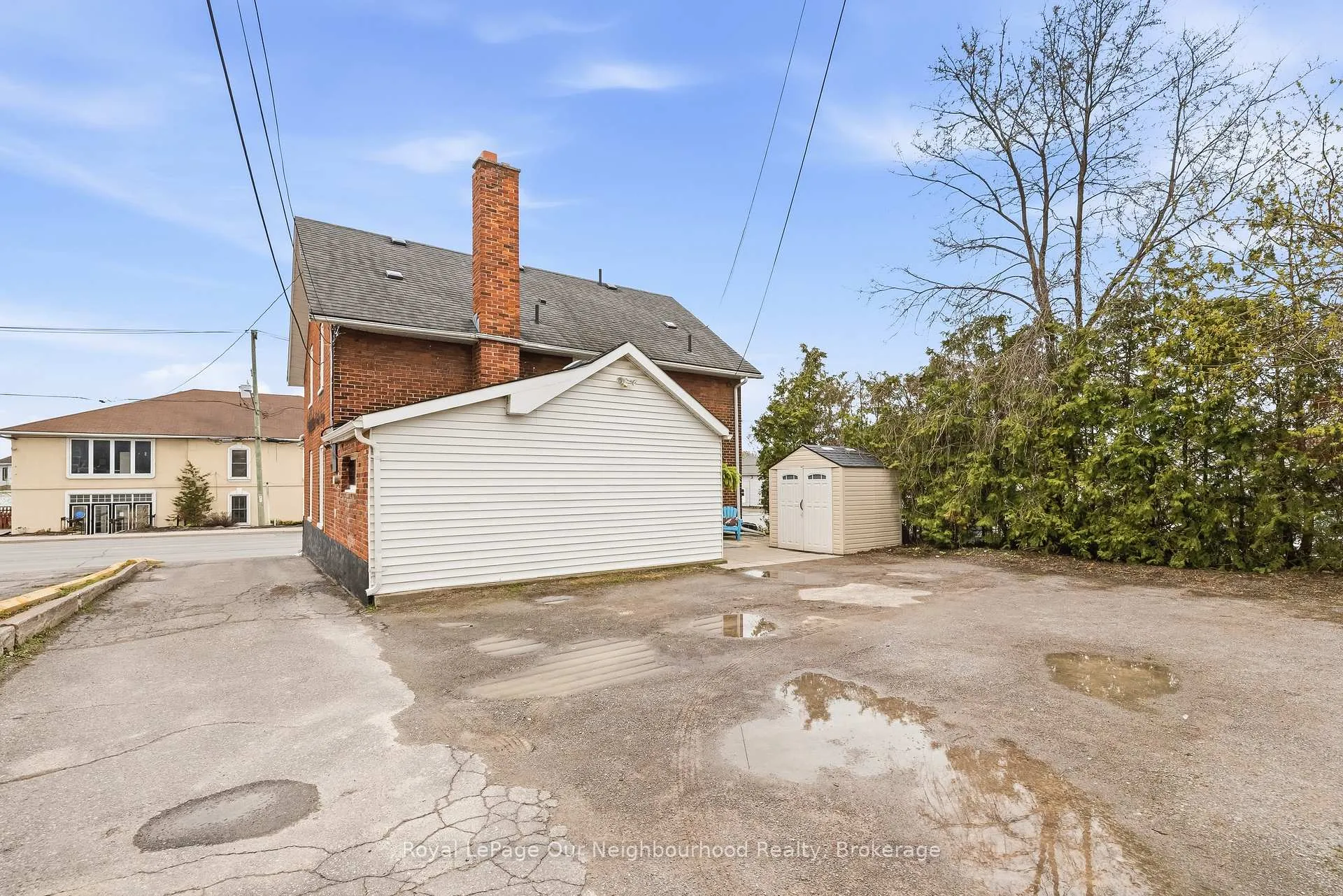 Photo 35 of 162 Dundas Street E, Quinte West, Trenton Ward — HOMEH