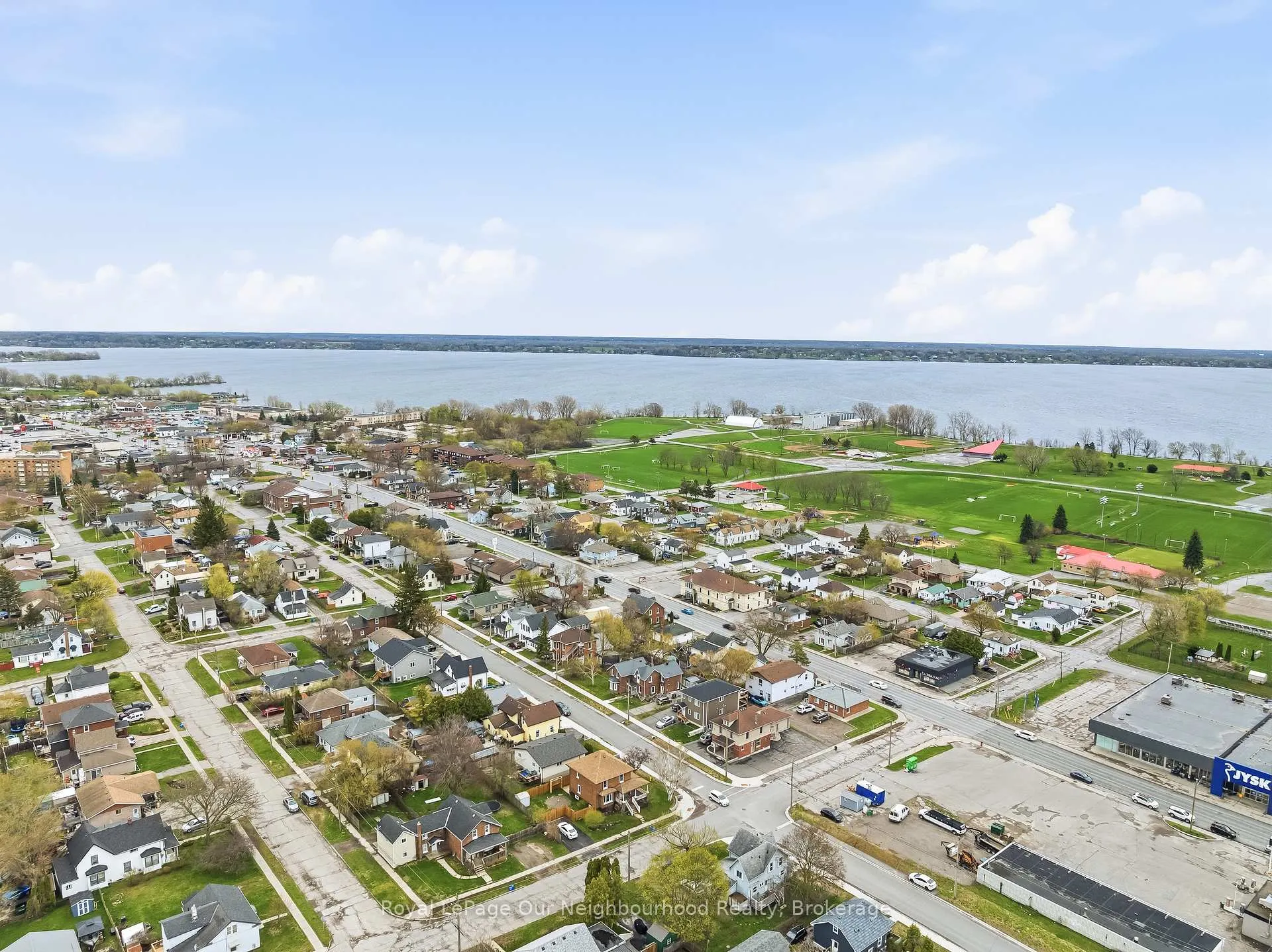 Photo 37 of 162 Dundas Street E, Quinte West, Trenton Ward — HOMEH