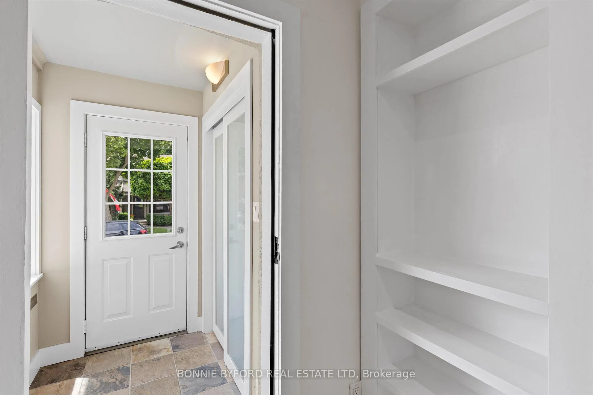 Photo 5 of 31 Petman Avenue, Toronto, Mount Pleasant East — HOMEH