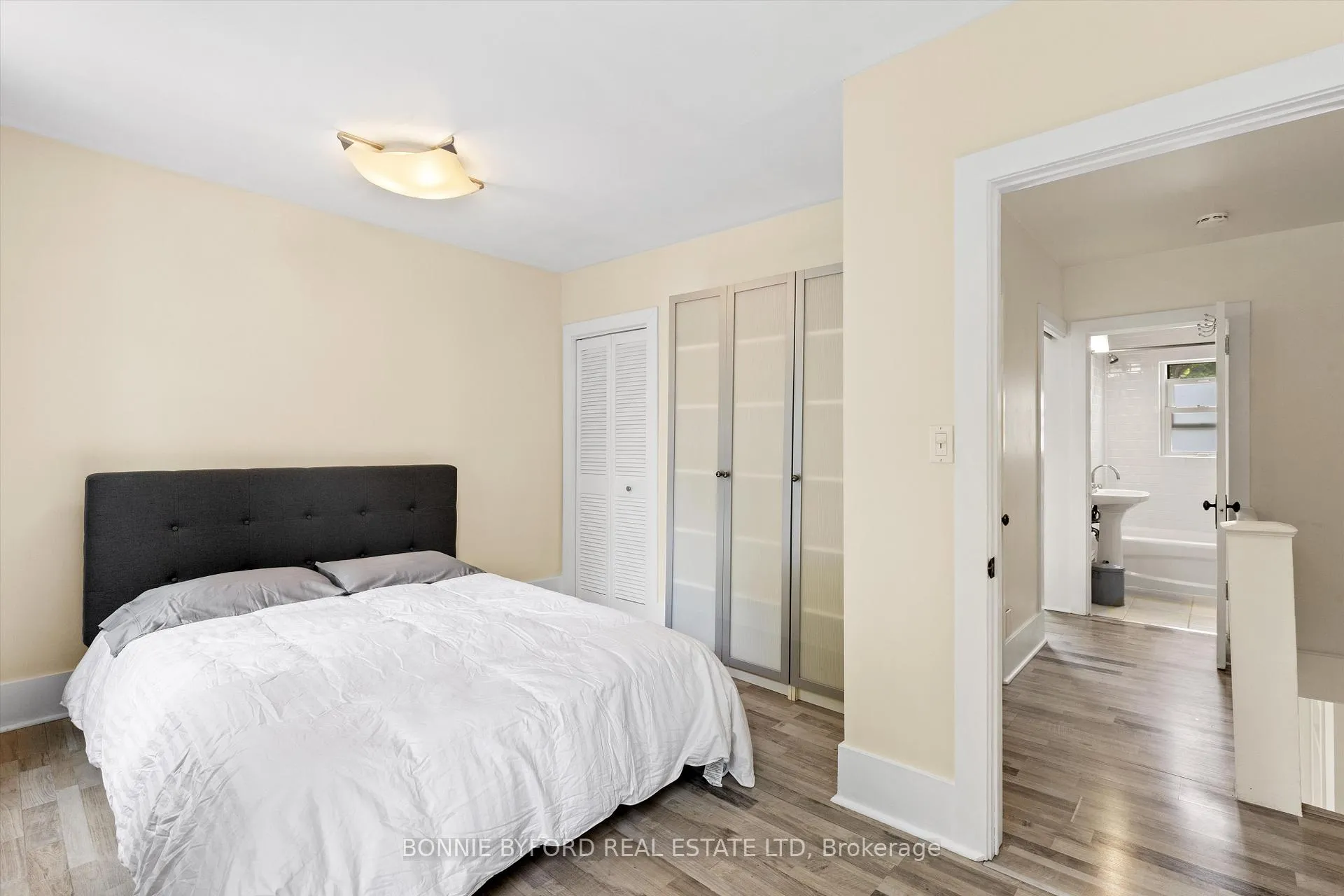 Photo 13 of 31 Petman Avenue, Toronto, Mount Pleasant East — HOMEH