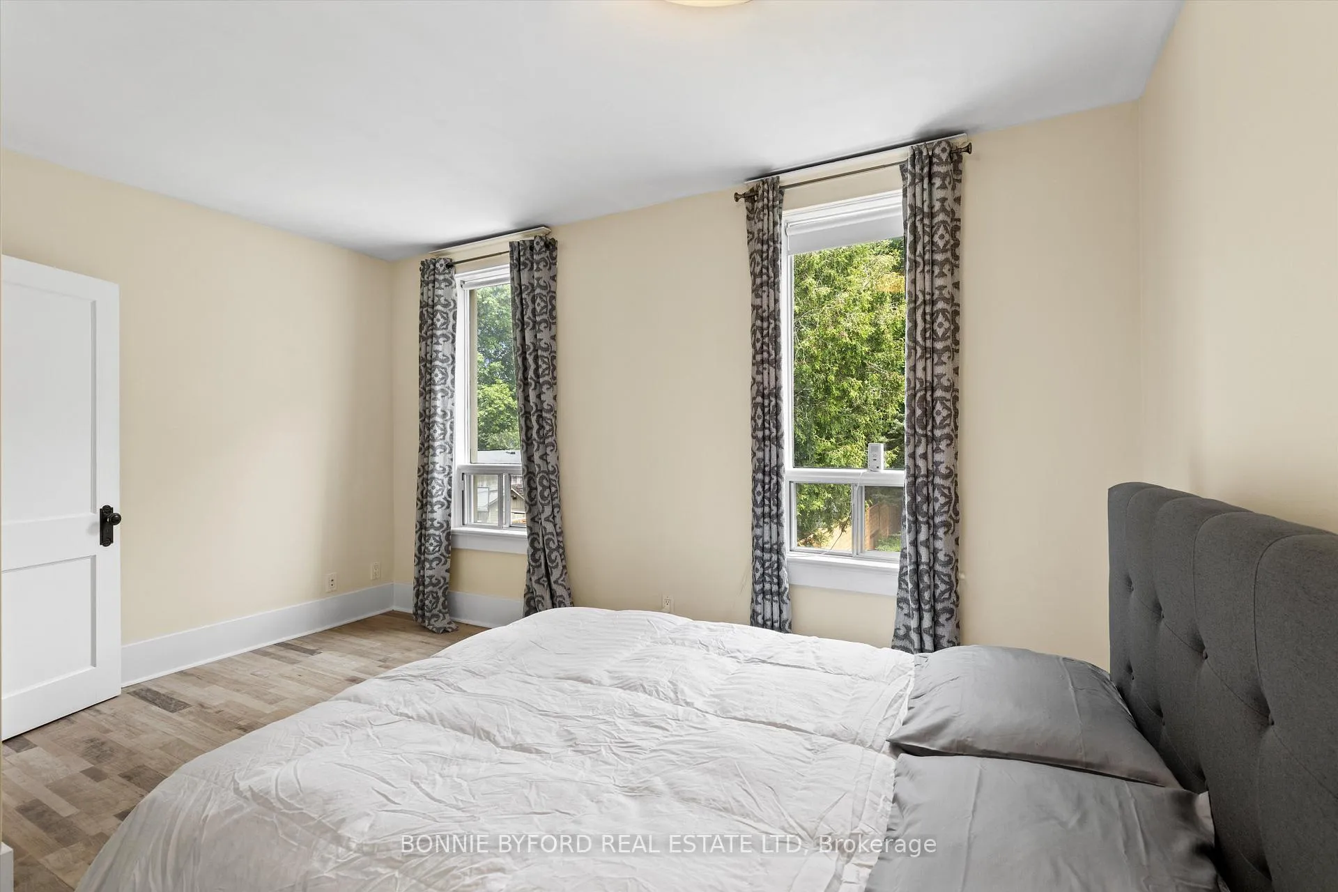 Photo 15 of 31 Petman Avenue, Toronto, Mount Pleasant East — HOMEH