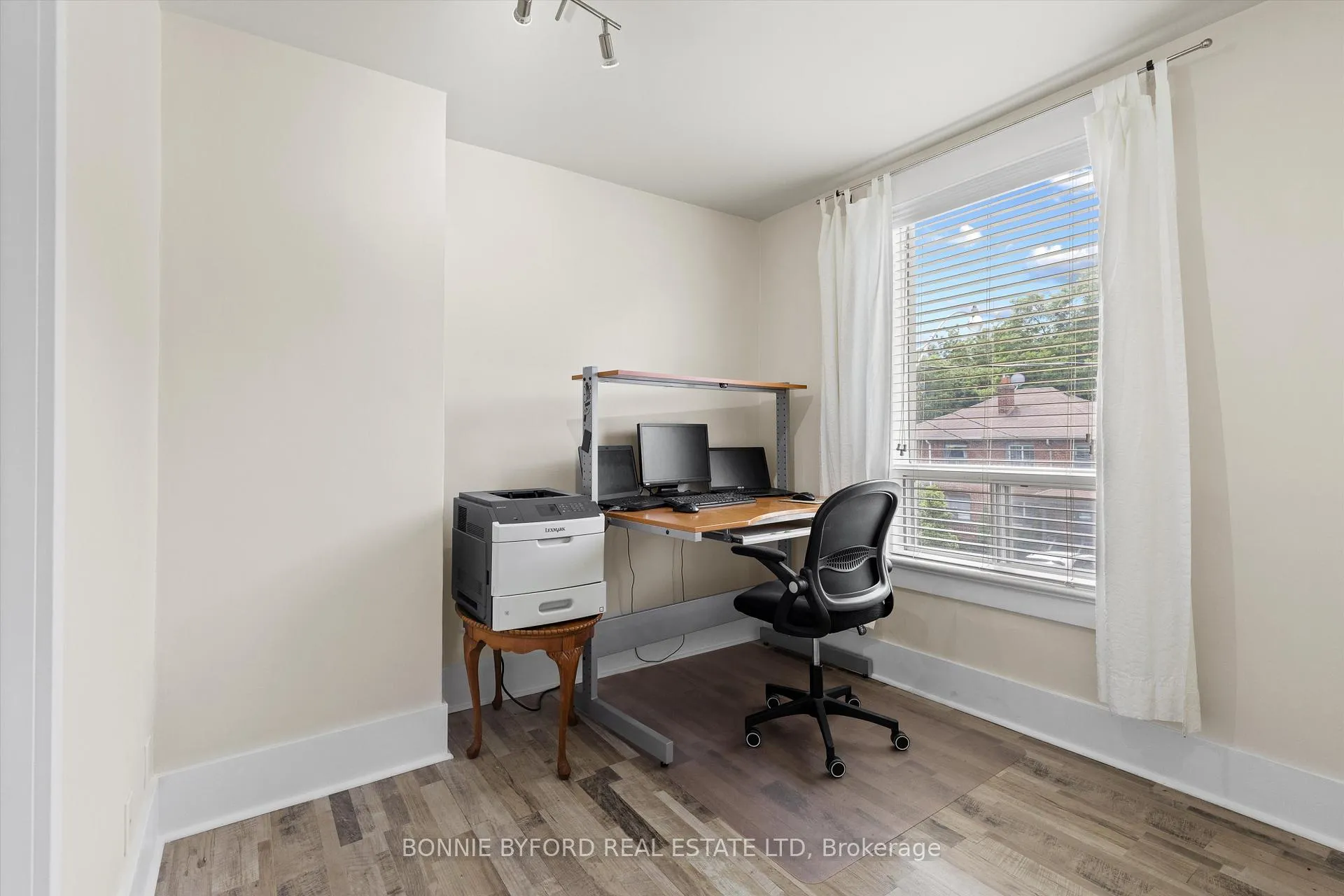 Photo 17 of 31 Petman Avenue, Toronto, Mount Pleasant East — HOMEH