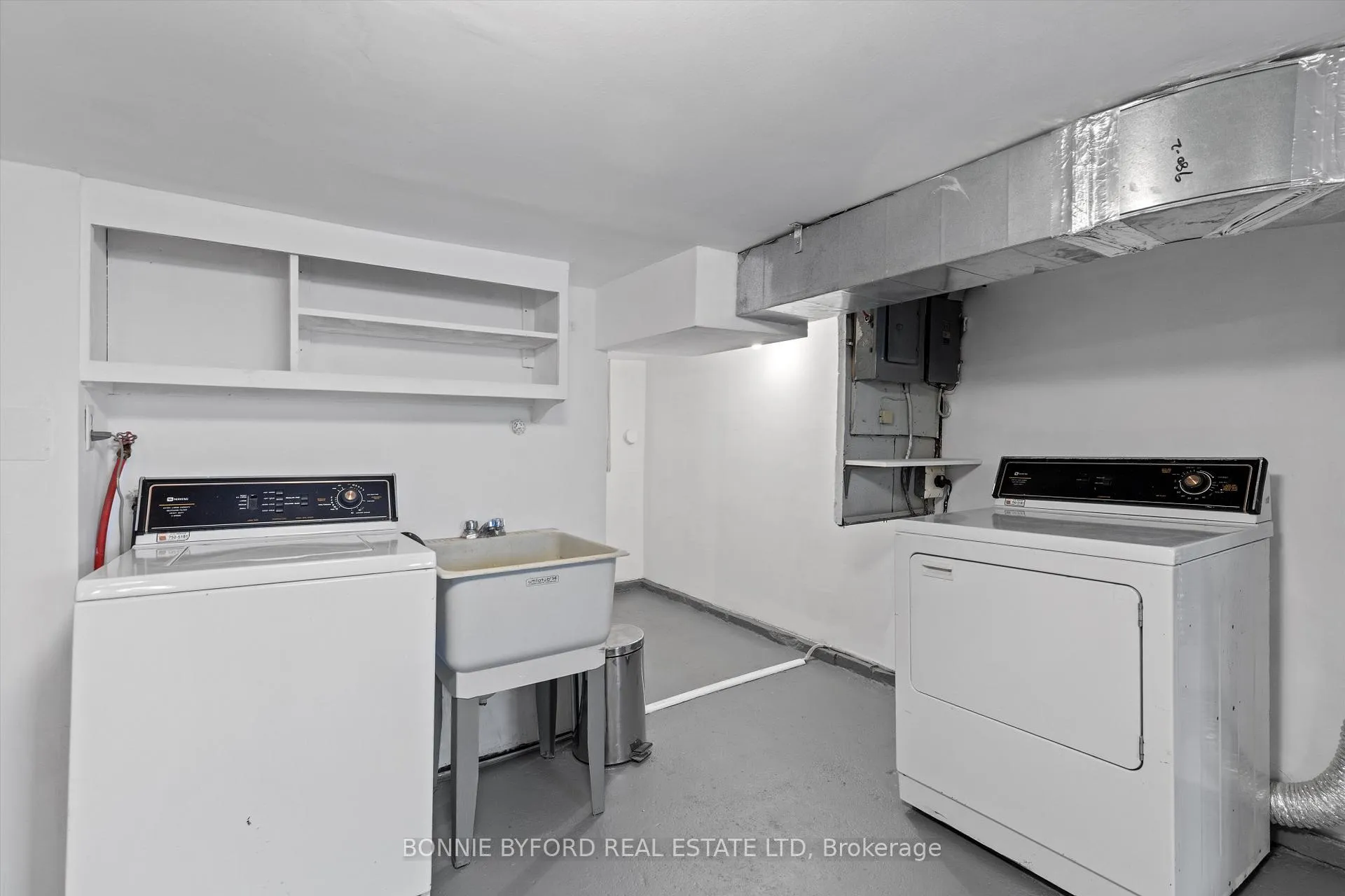 Photo 19 of 31 Petman Avenue, Toronto, Mount Pleasant East — HOMEH