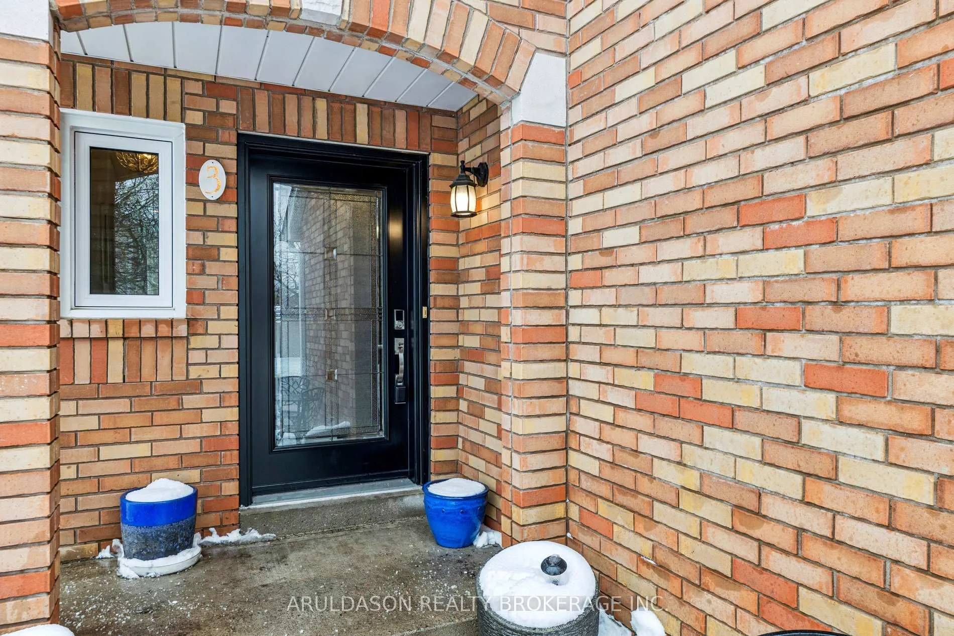 Photo 2 of 3 Booth Crescent, Ajax, Central — HOMEH
