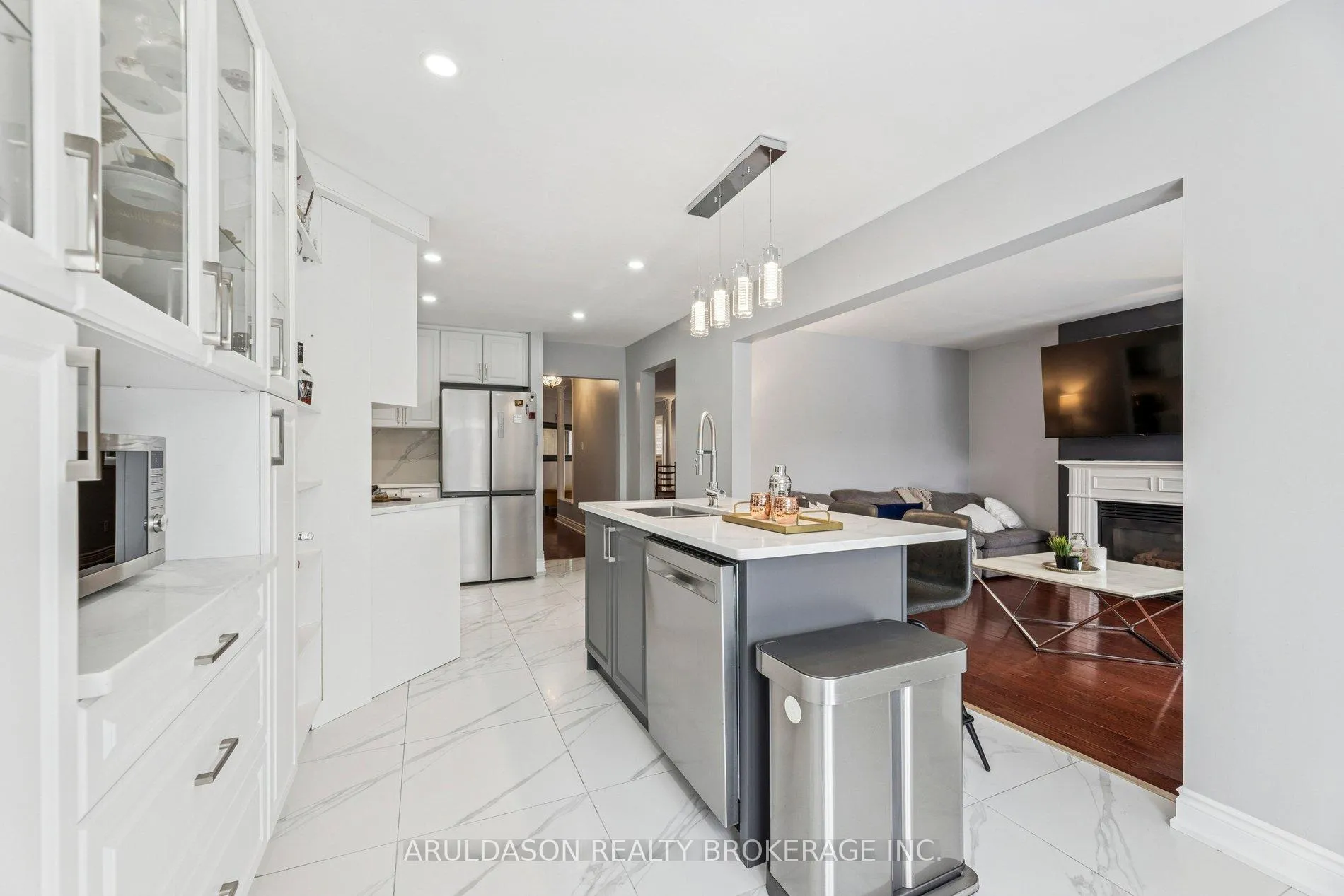 Photo 10 of 3 Booth Crescent, Ajax, Central — HOMEH
